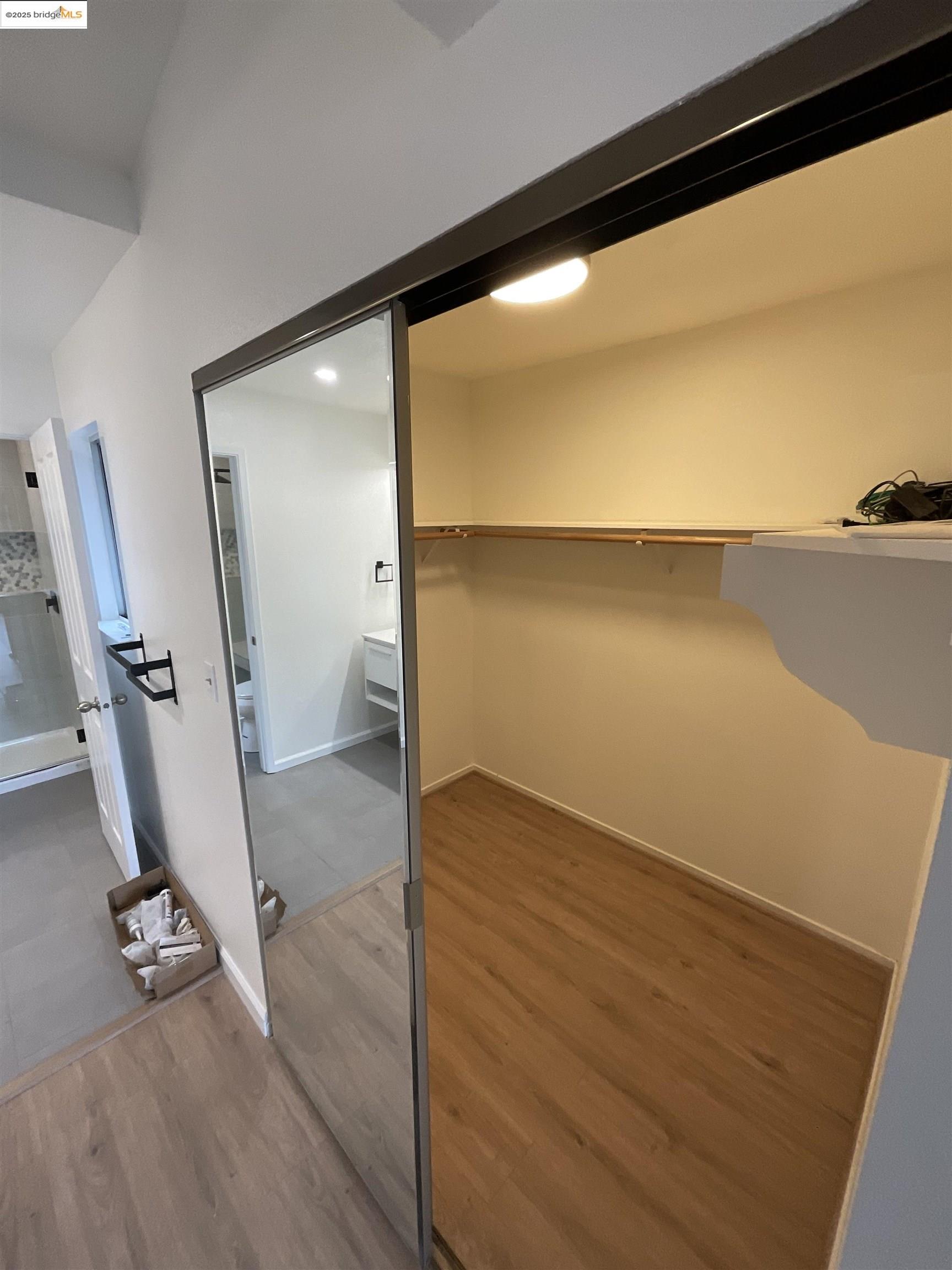 Detail Gallery Image 9 of 16 For 131 Pelican Loop, Pittsburg,  CA 94565 - 4 Beds | 2/1 Baths
