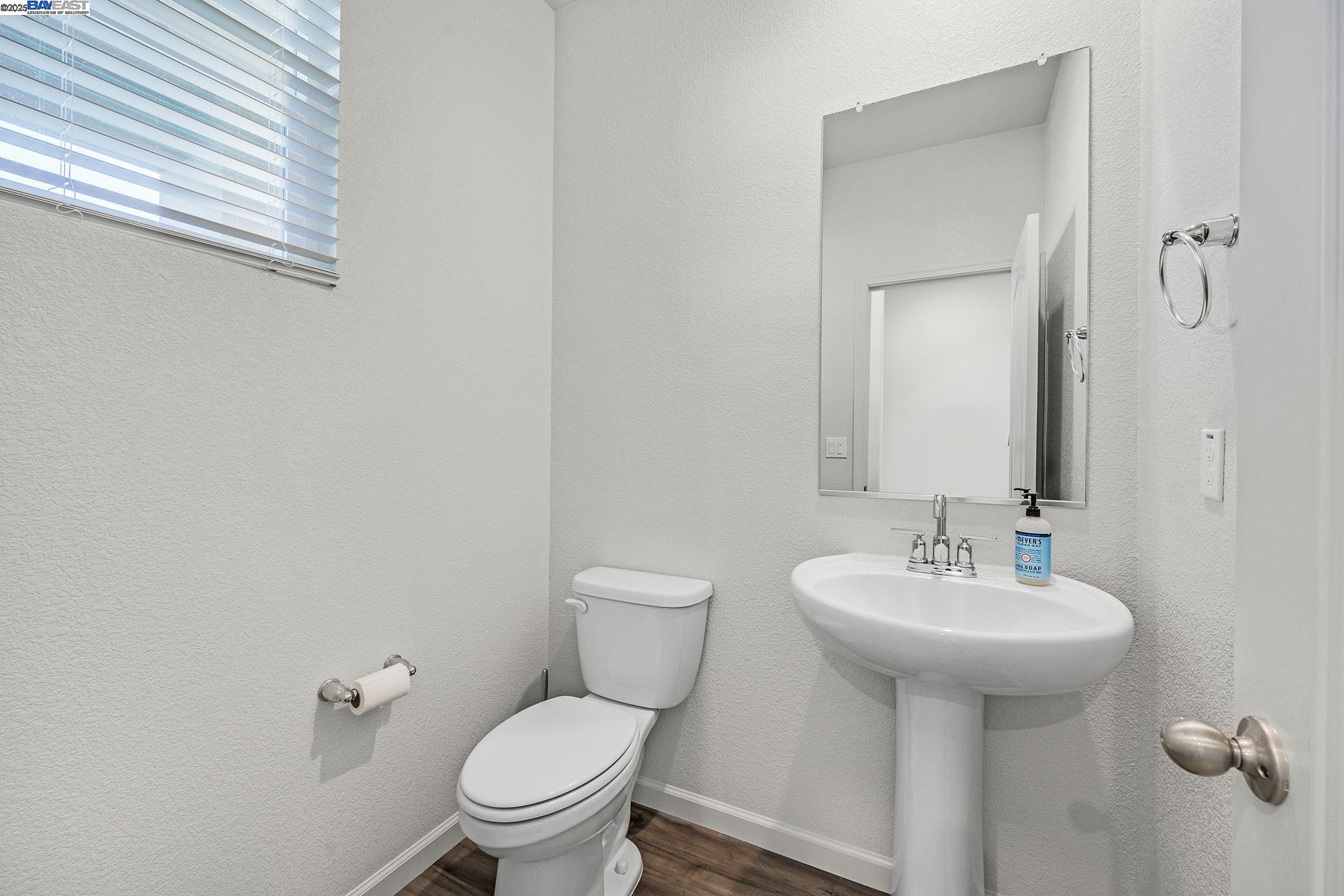 Detail Gallery Image 19 of 22 For 3102 Feather Rd, Manteca,  CA 95377 - 3 Beds | 2/1 Baths