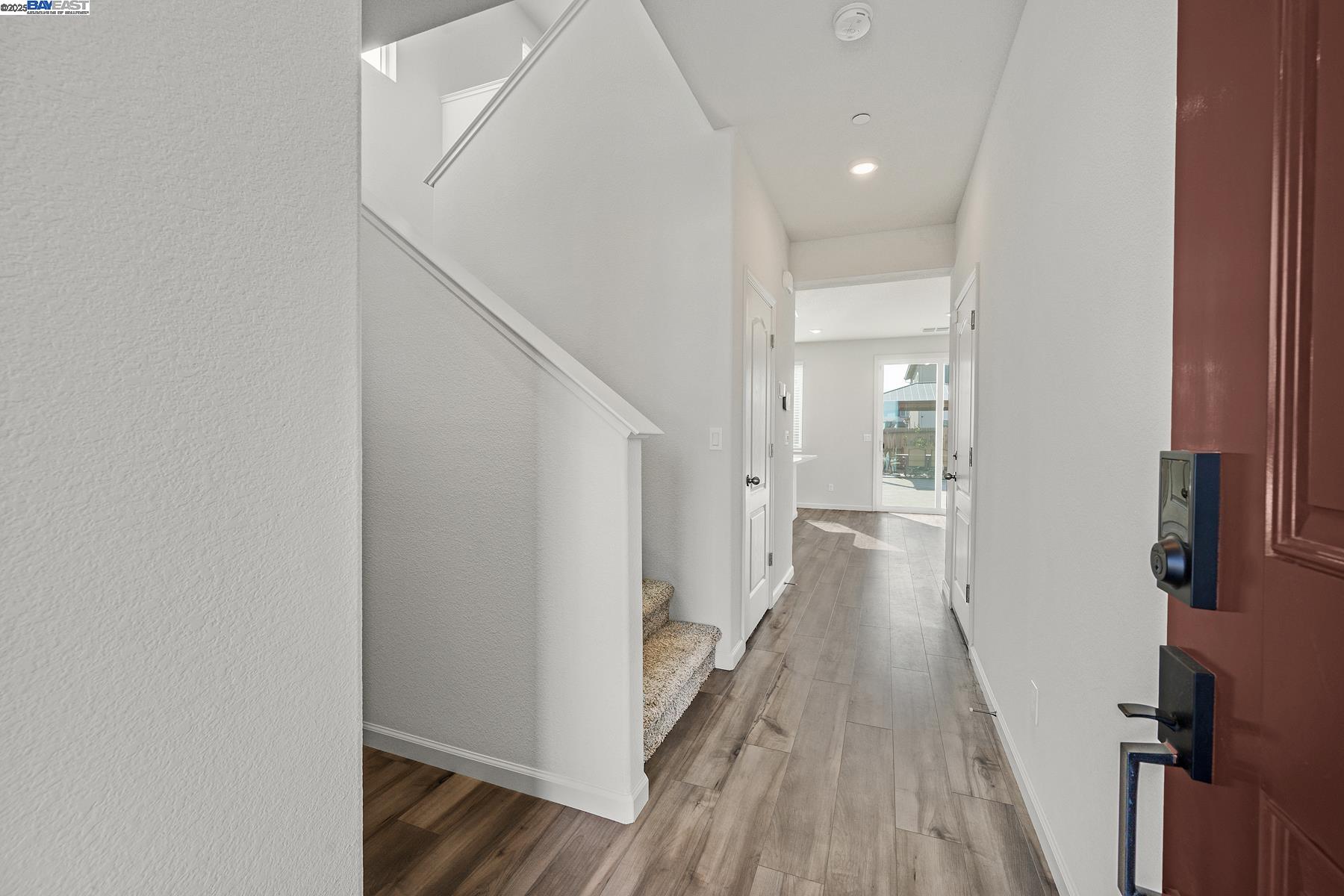 Detail Gallery Image 5 of 22 For 3102 Feather Rd, Manteca,  CA 95377 - 3 Beds | 2/1 Baths