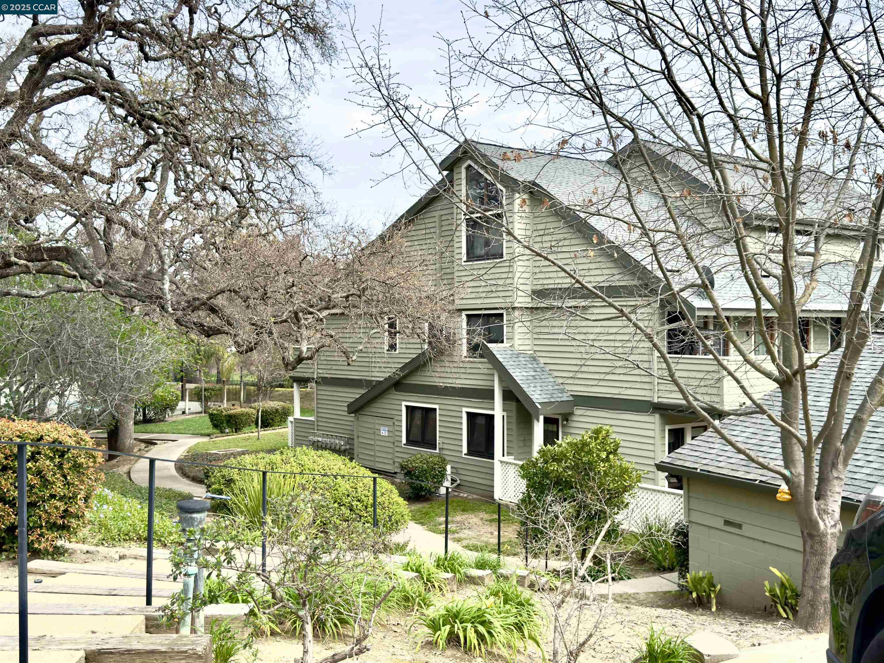 PLEASANT HILL Condos Condos For Sale