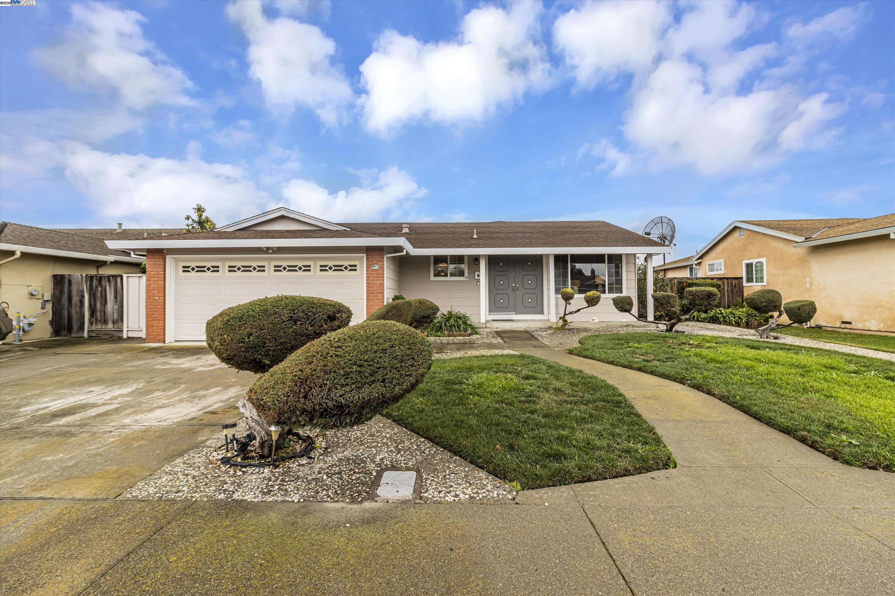 Detail Gallery Image 1 of 1 For 32460 Deborah Dr., Union City,  CA 94587-5007 - 3 Beds | 2 Baths