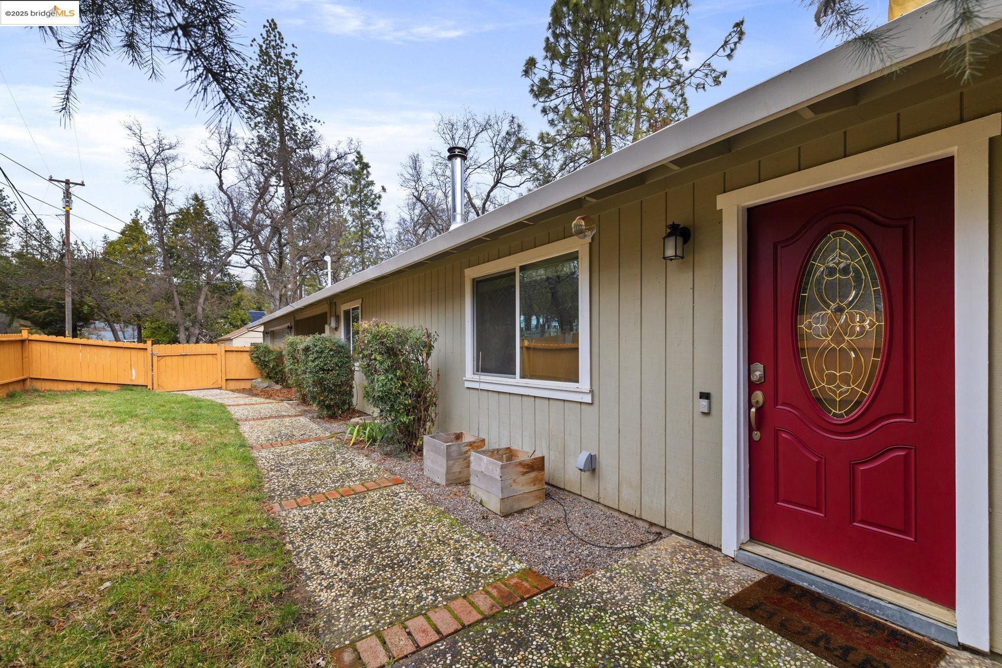Detail Gallery Image 1 of 1 For 16521 Sallander Dr, Sonora,  CA 95370 - 3 Beds | 2 Baths