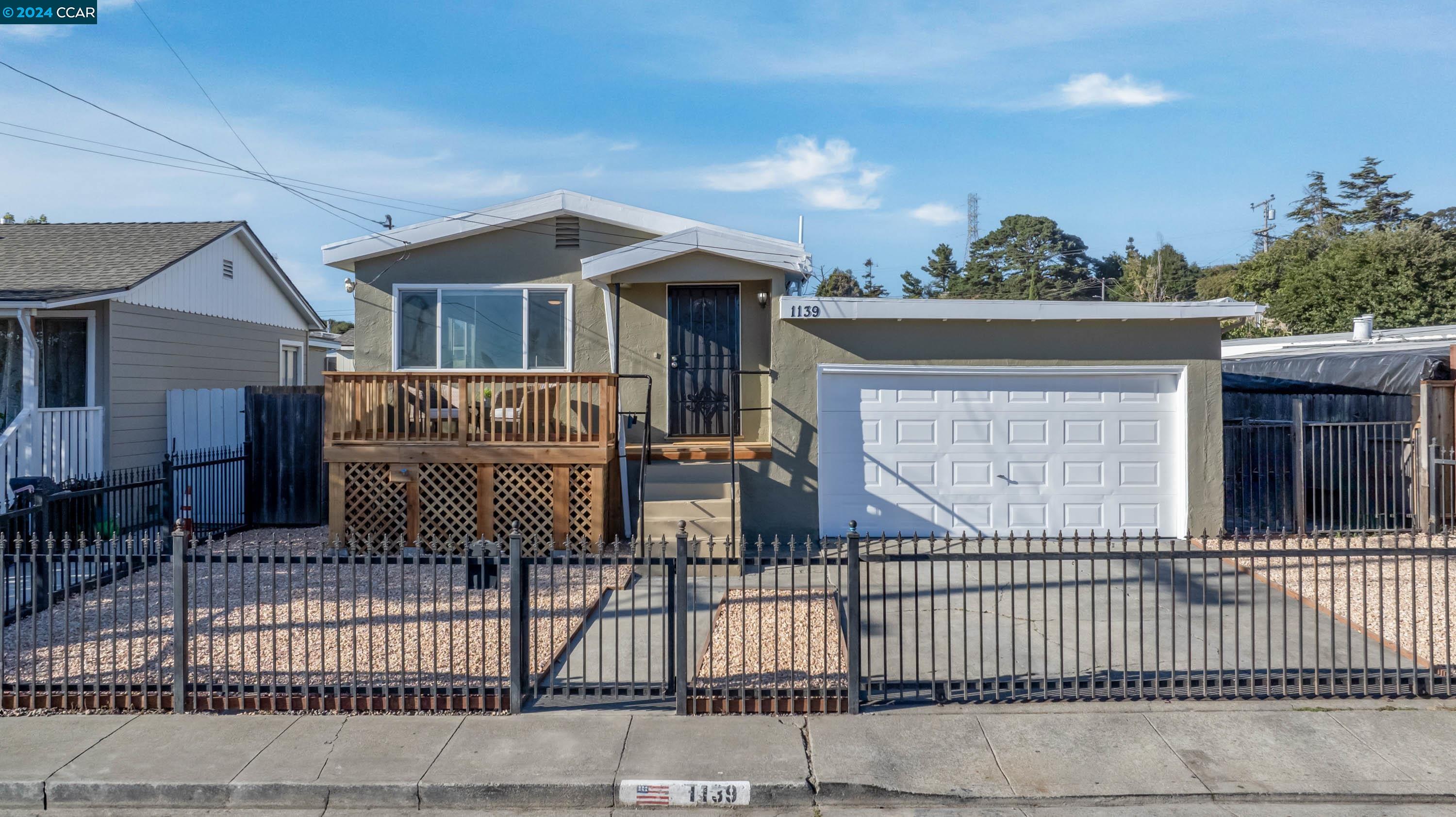 Detail Gallery Image 1 of 1 For 1139 John Ave, San Pablo,  CA 94806 - 3 Beds | 1 Baths