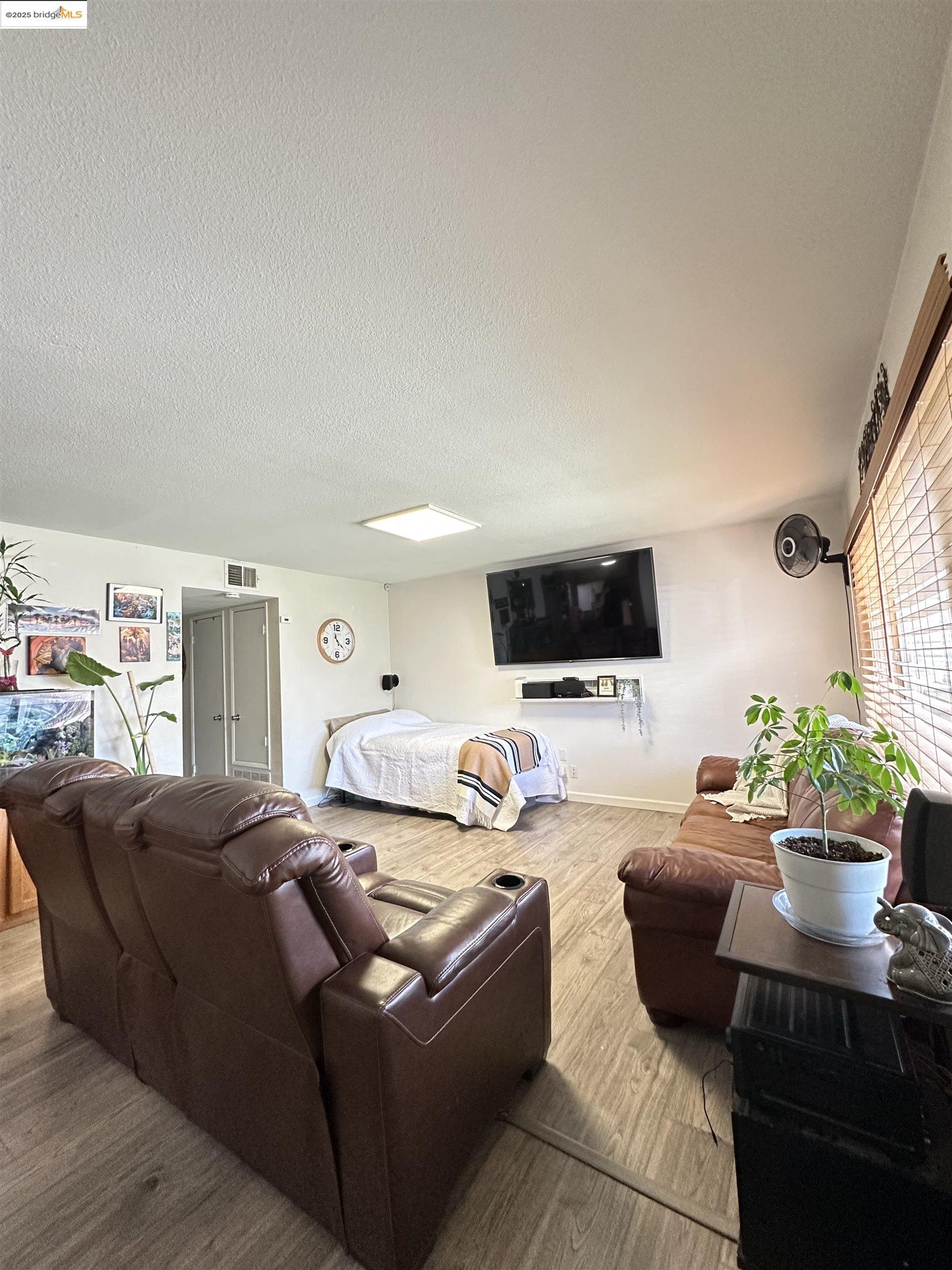 Photo #3: 41084942 Listing 
