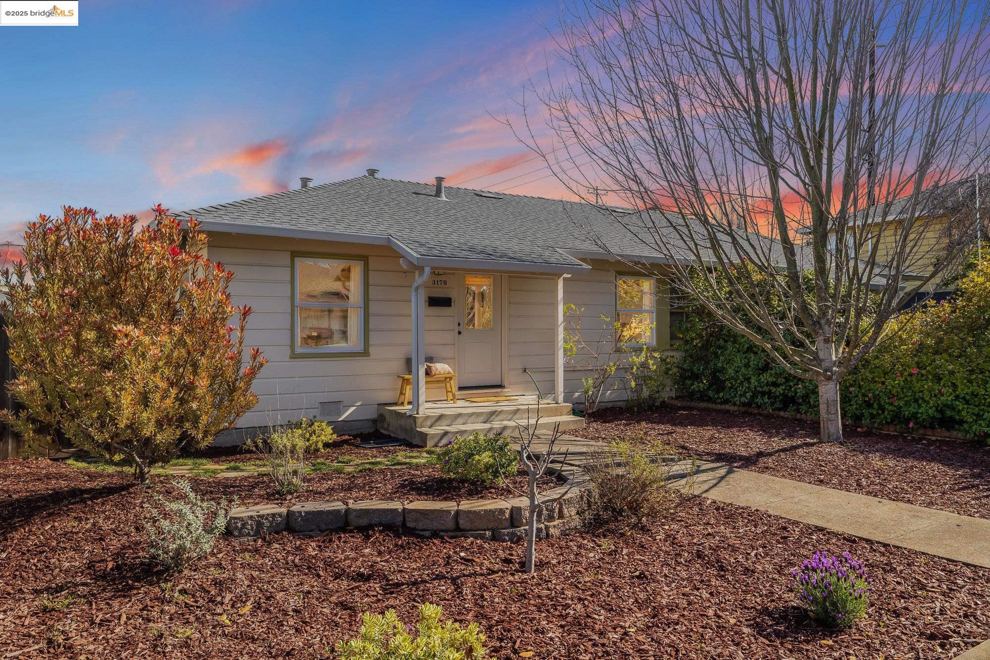 More Details about MLS # 41084983 : 317 PACIFIC # H