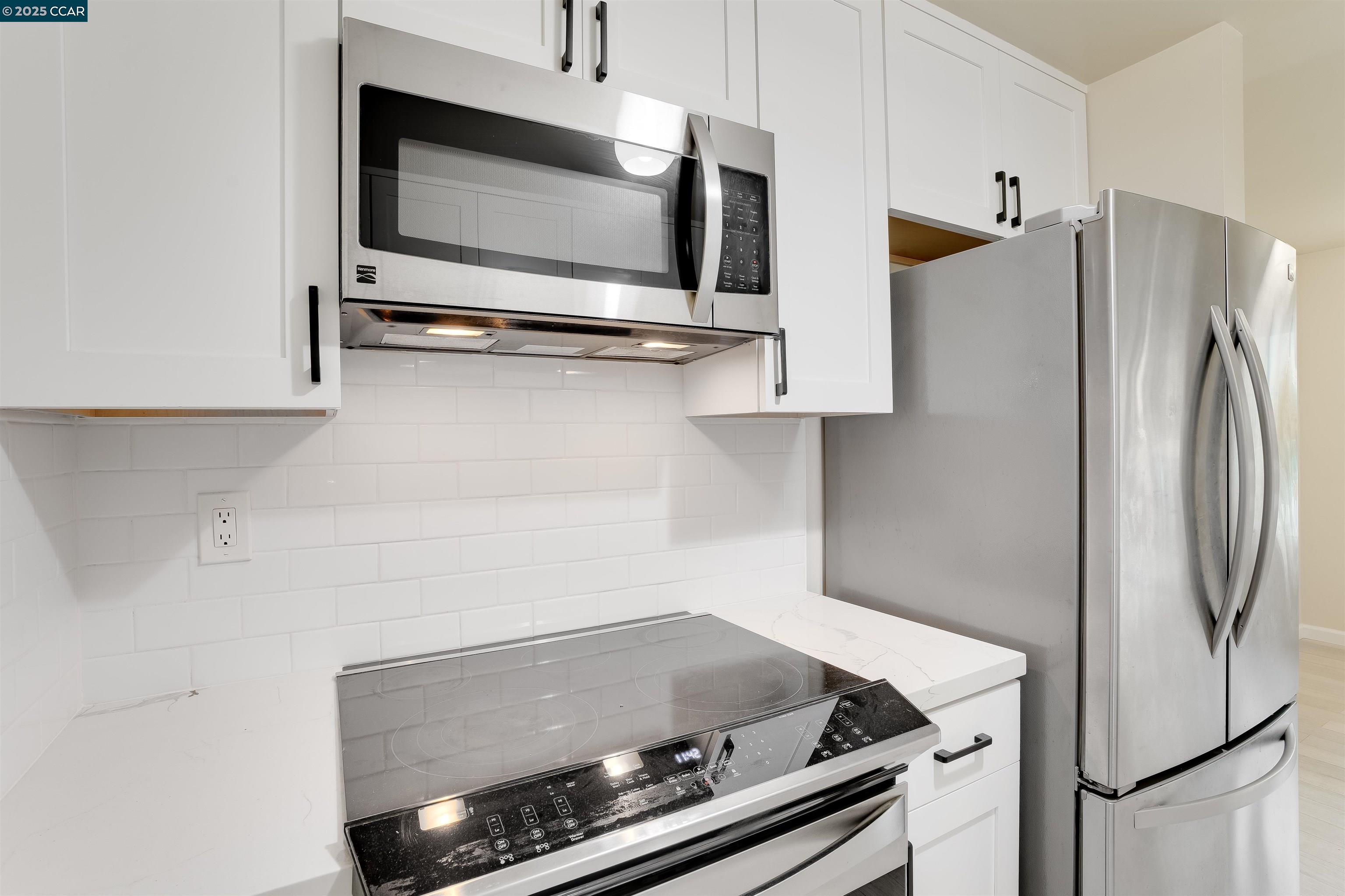 Photo #17: 41085006 Listing: Photo #17