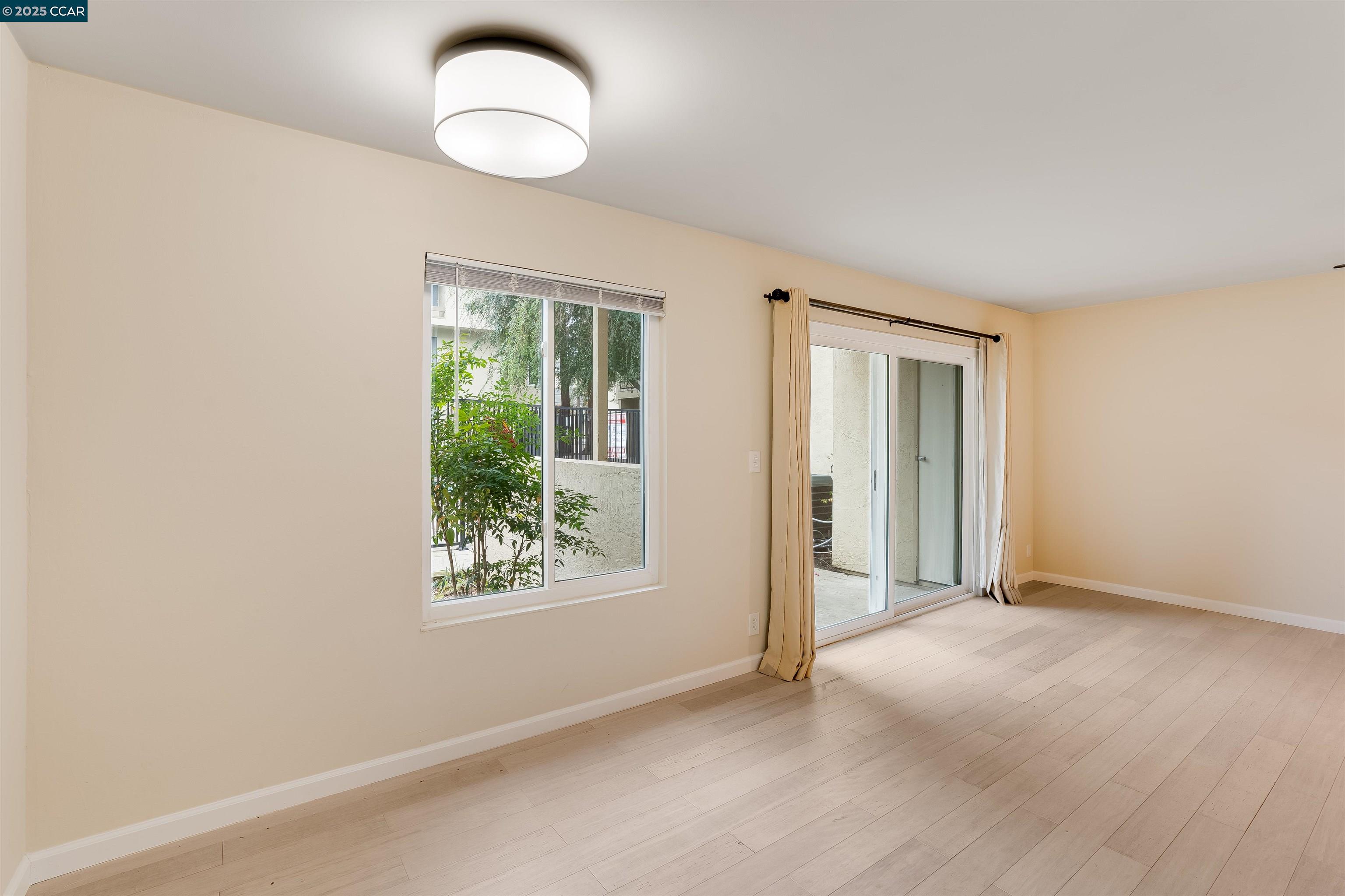 Photo #8: 41085006 Listing: Photo #8