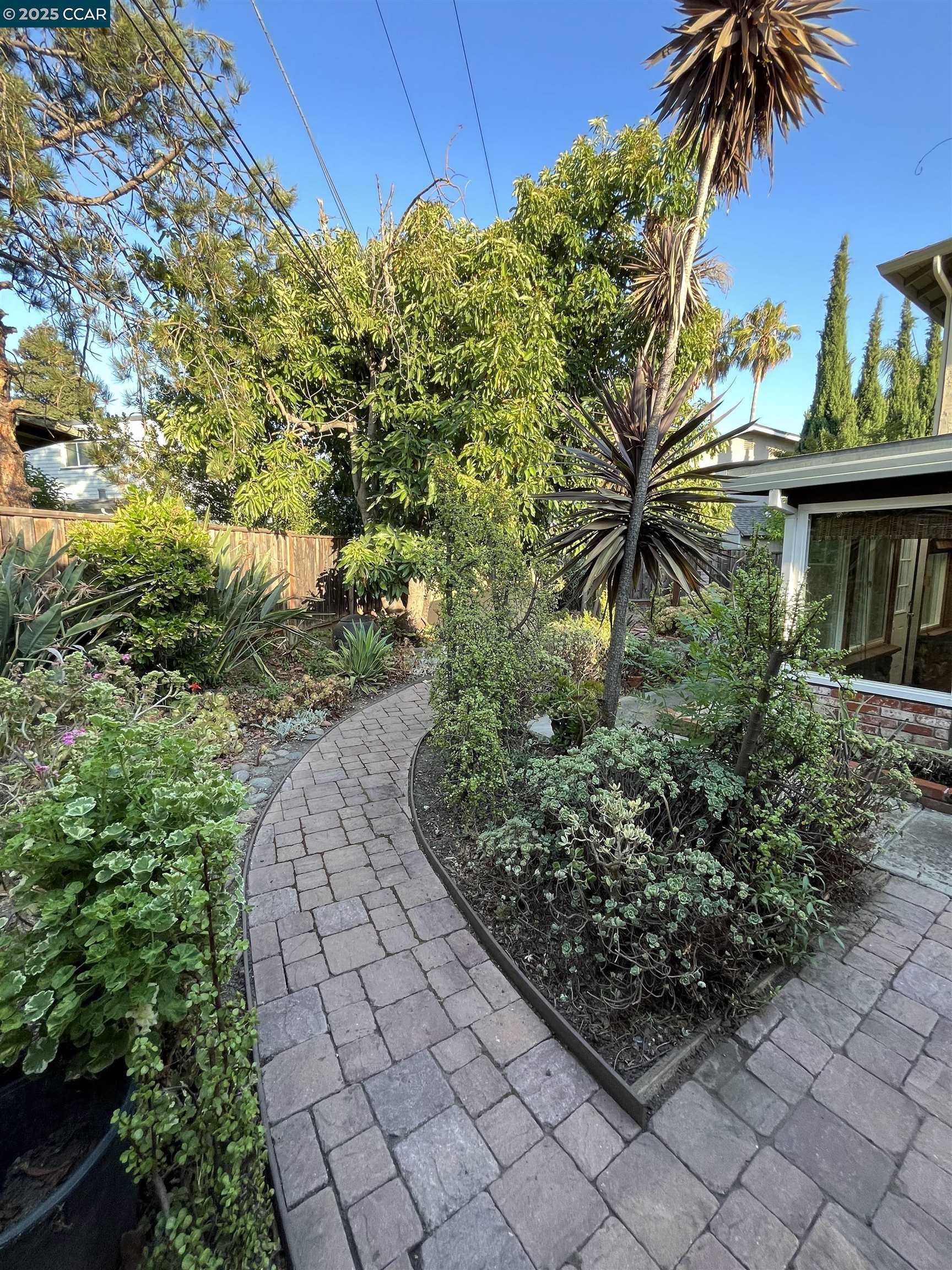 Detail Gallery Image 11 of 44 For 1381 Columbus Cir, Milpitas,  CA 95035 - 6 Beds | 4 Baths