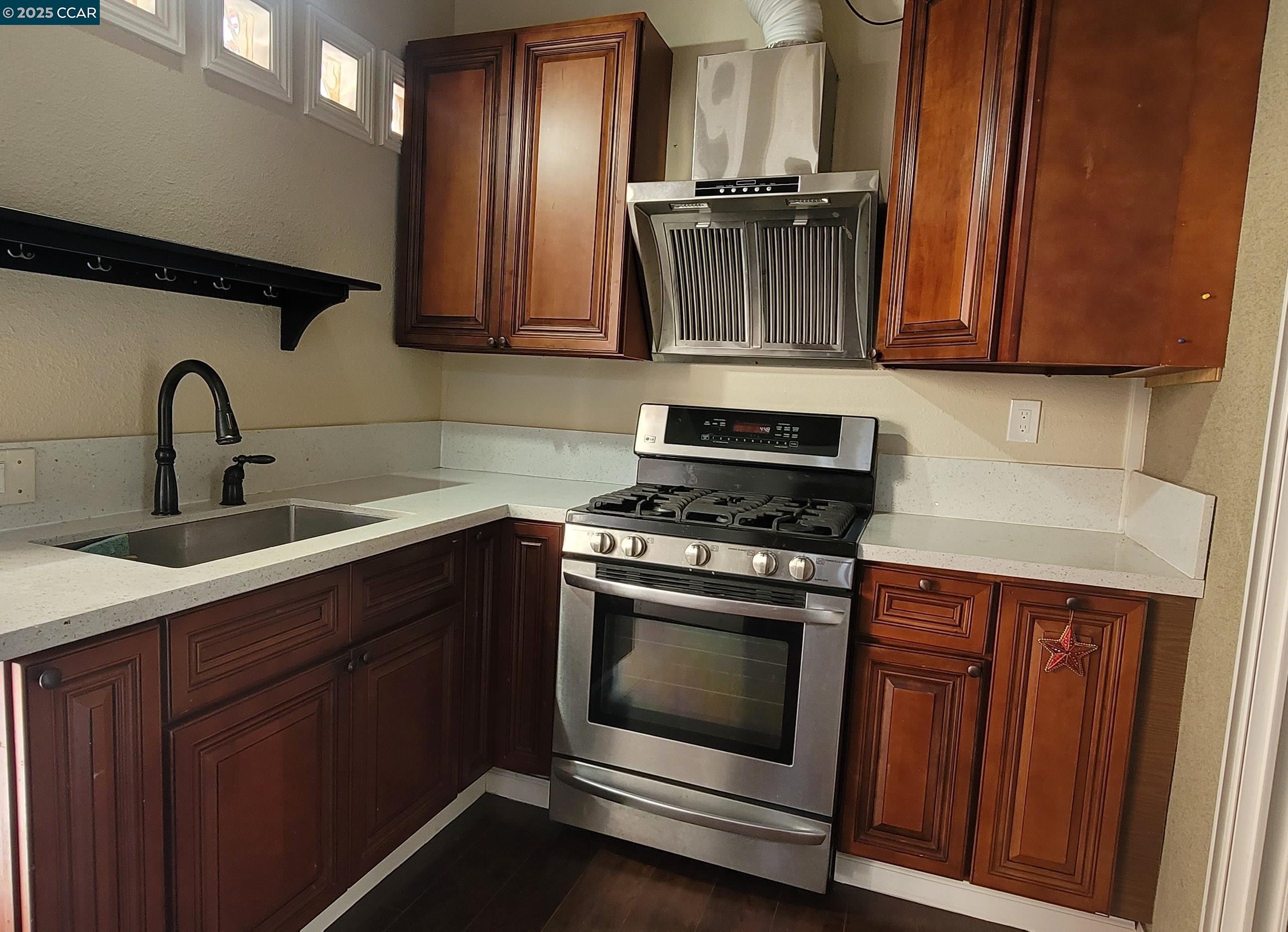 Detail Gallery Image 36 of 44 For 1381 Columbus Cir, Milpitas,  CA 95035 - 6 Beds | 4 Baths