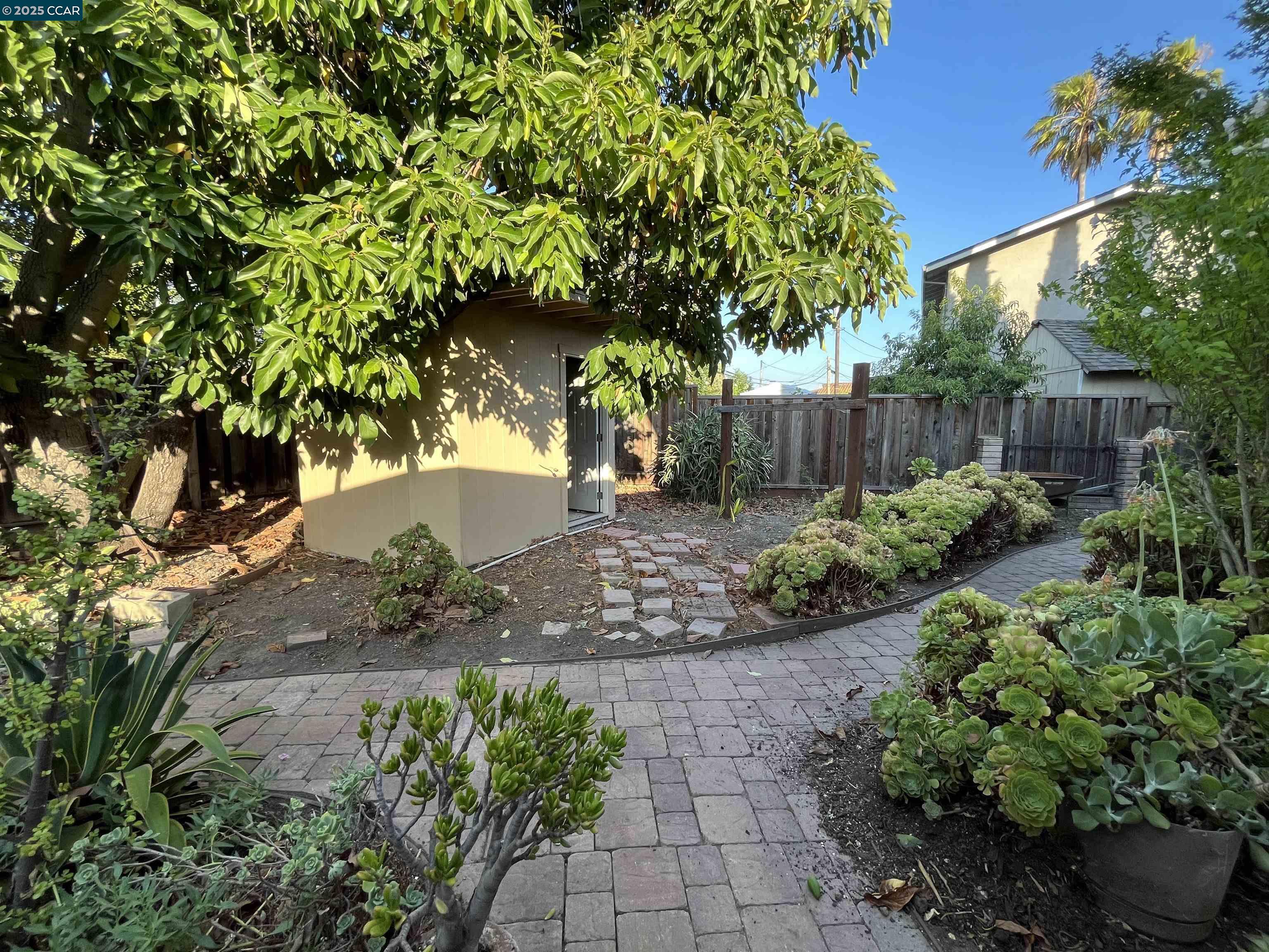 Detail Gallery Image 8 of 44 For 1381 Columbus Cir, Milpitas,  CA 95035 - 6 Beds | 4 Baths