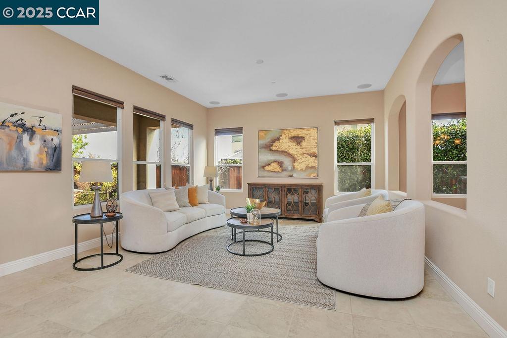 Detail Gallery Image 17 of 43 For 1587 California Trl, Brentwood,  CA 94513 - 2 Beds | 2/1 Baths