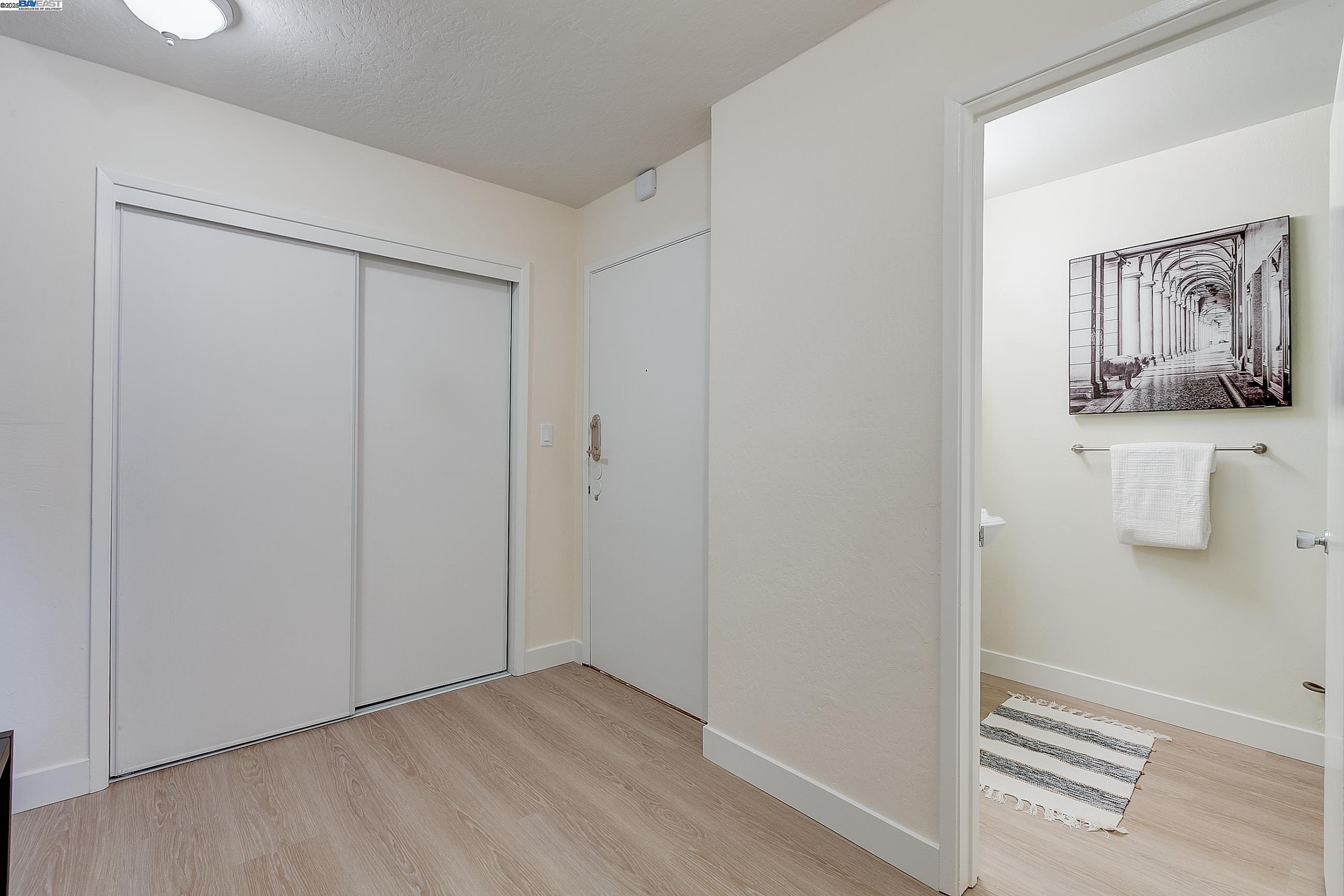 407 Orange St # 411, Oakland, California 94610, 1 Bedroom Bedrooms, ,1 BathroomBathrooms,Residential,For Sale,407 Orange St # 411,41085051