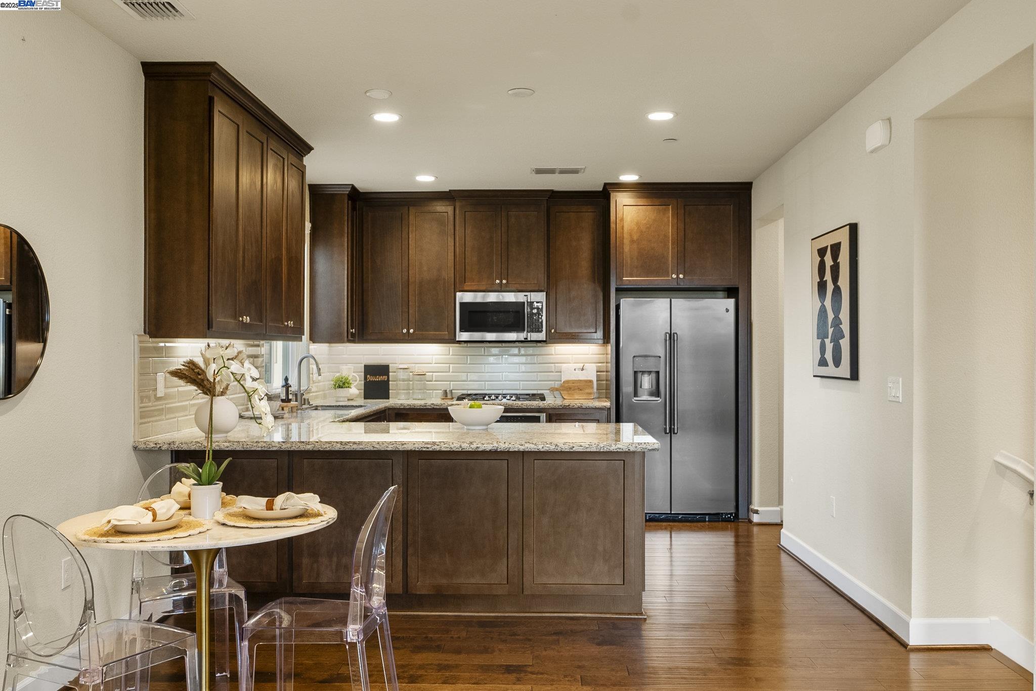 Photo #5: 41085052 Listing 