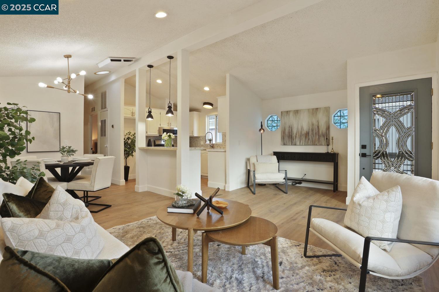 Detail Gallery Image 11 of 41 For 3015 E Bayshore Road #353,  Redwood City,  CA 94063-4147 - 2 Beds | 2 Baths