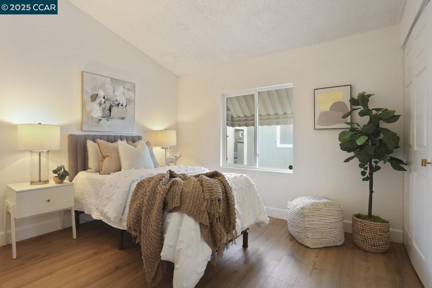 Detail Gallery Image 19 of 41 For 3015 E Bayshore Road #353,  Redwood City,  CA 94063-4147 - 2 Beds | 2 Baths