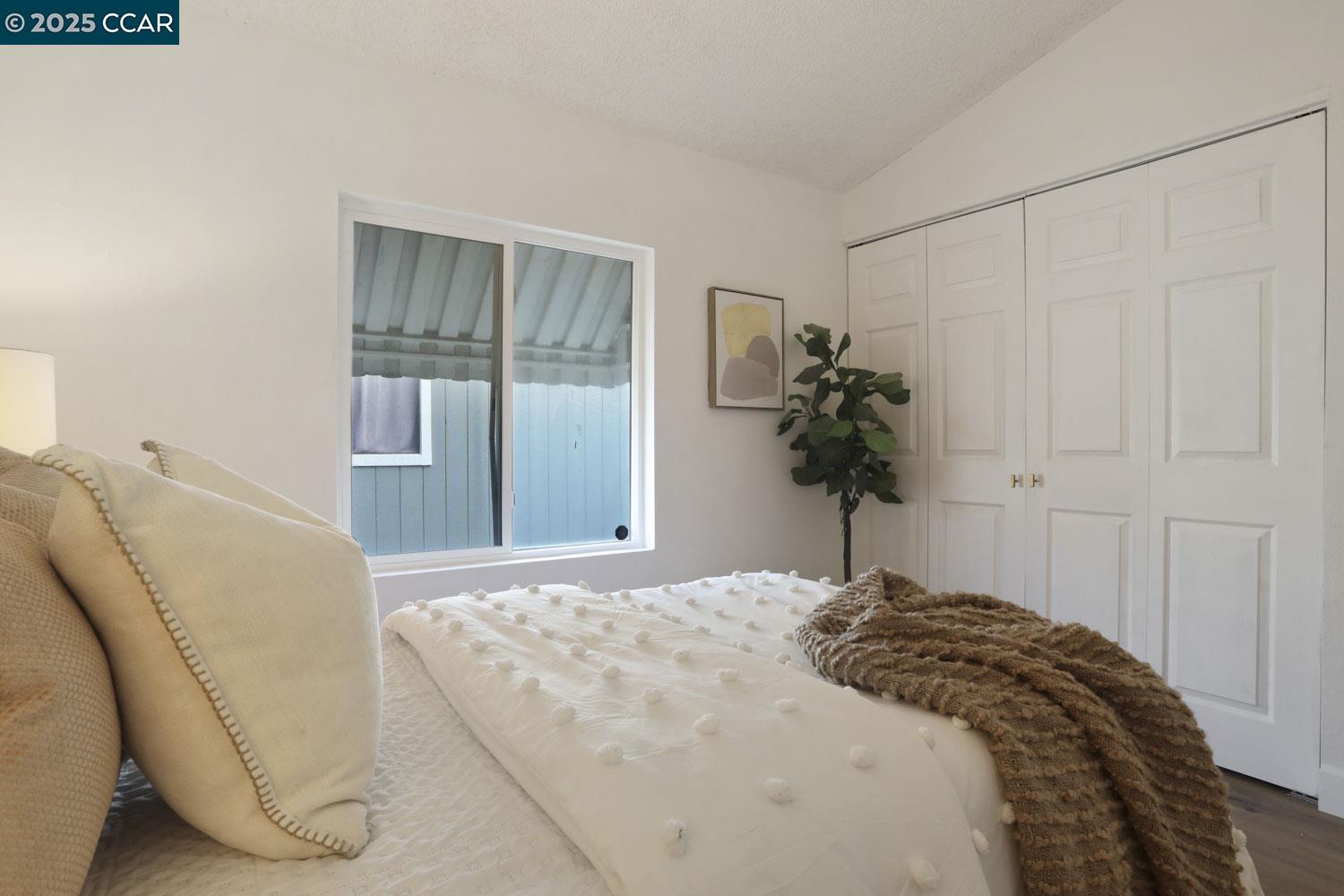 Detail Gallery Image 20 of 41 For 3015 E Bayshore Road #353,  Redwood City,  CA 94063-4147 - 2 Beds | 2 Baths