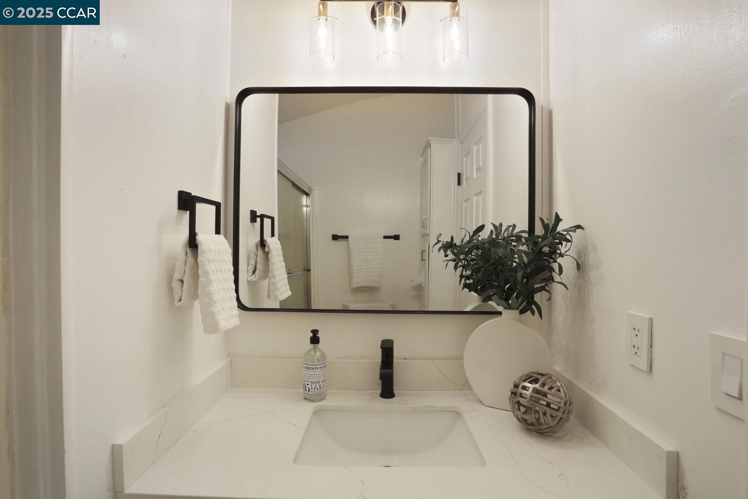 Detail Gallery Image 23 of 41 For 3015 E Bayshore Road #353,  Redwood City,  CA 94063-4147 - 2 Beds | 2 Baths