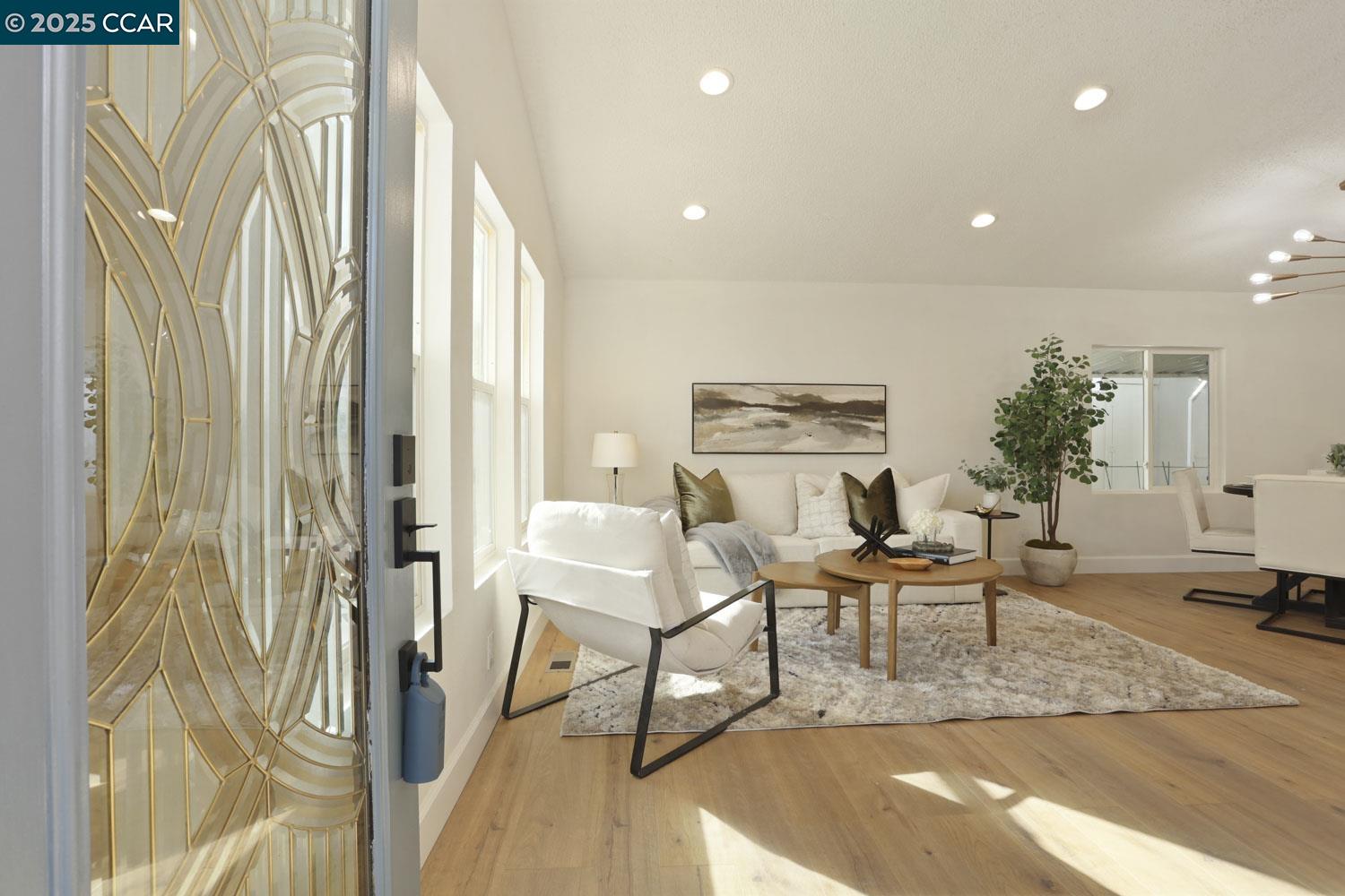 Detail Gallery Image 6 of 41 For 3015 E Bayshore Road #353,  Redwood City,  CA 94063-4147 - 2 Beds | 2 Baths