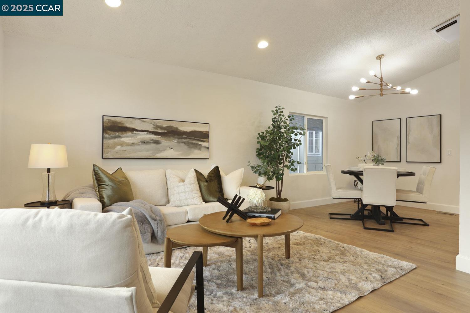 Detail Gallery Image 9 of 41 For 3015 E Bayshore Road #353,  Redwood City,  CA 94063-4147 - 2 Beds | 2 Baths