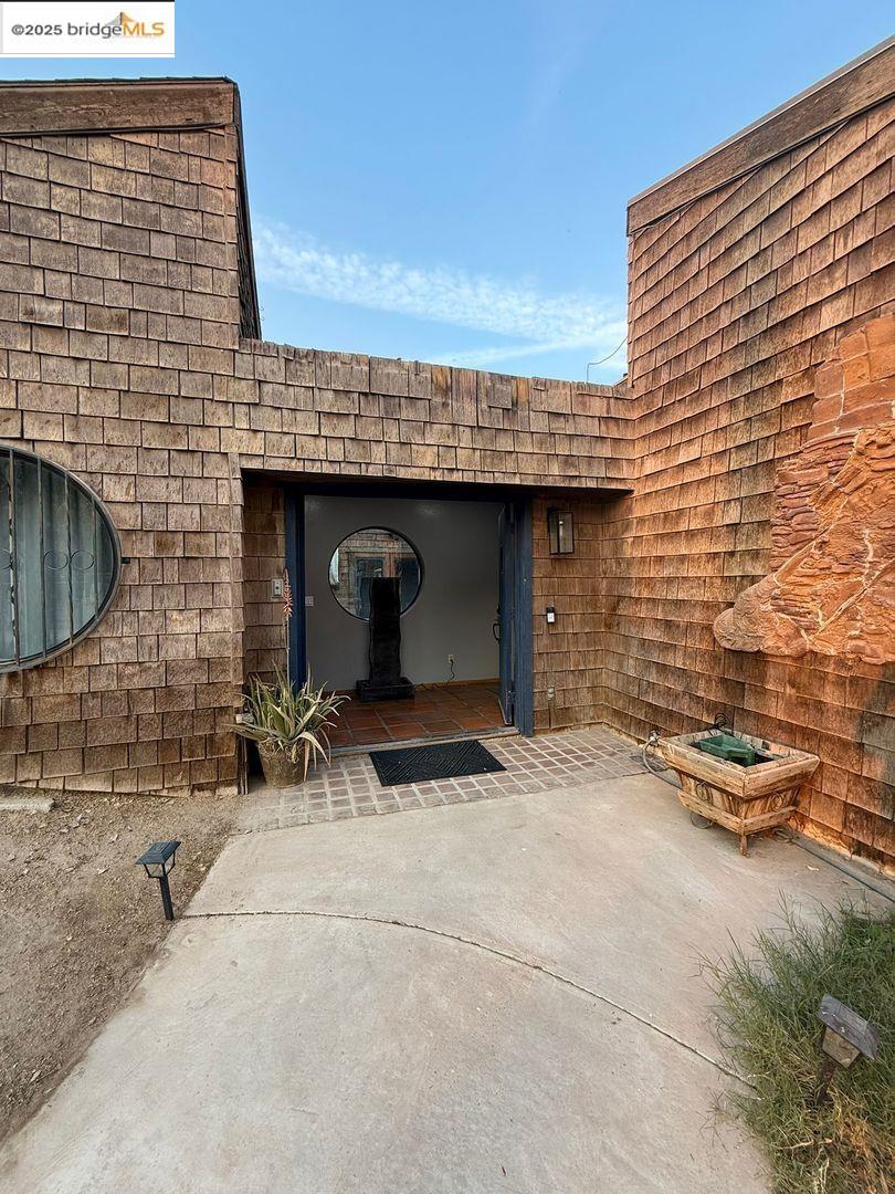 Detail Gallery Image 2 of 37 For 193 Duff Rd, El Centro,  CA 92243 - 4 Beds | 2 Baths