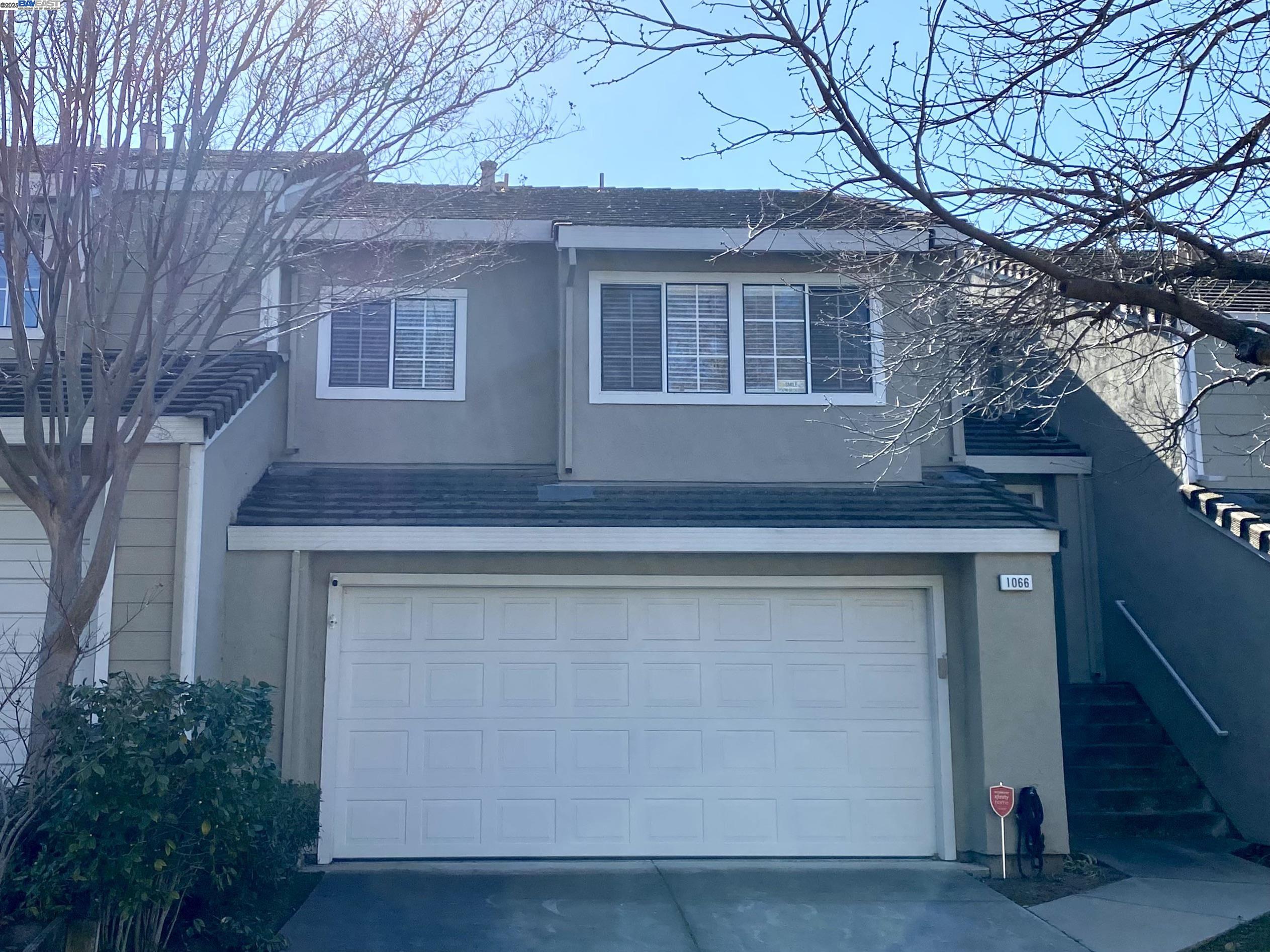 More Details about MLS # 41085105 : 1066 DEER OAK PL