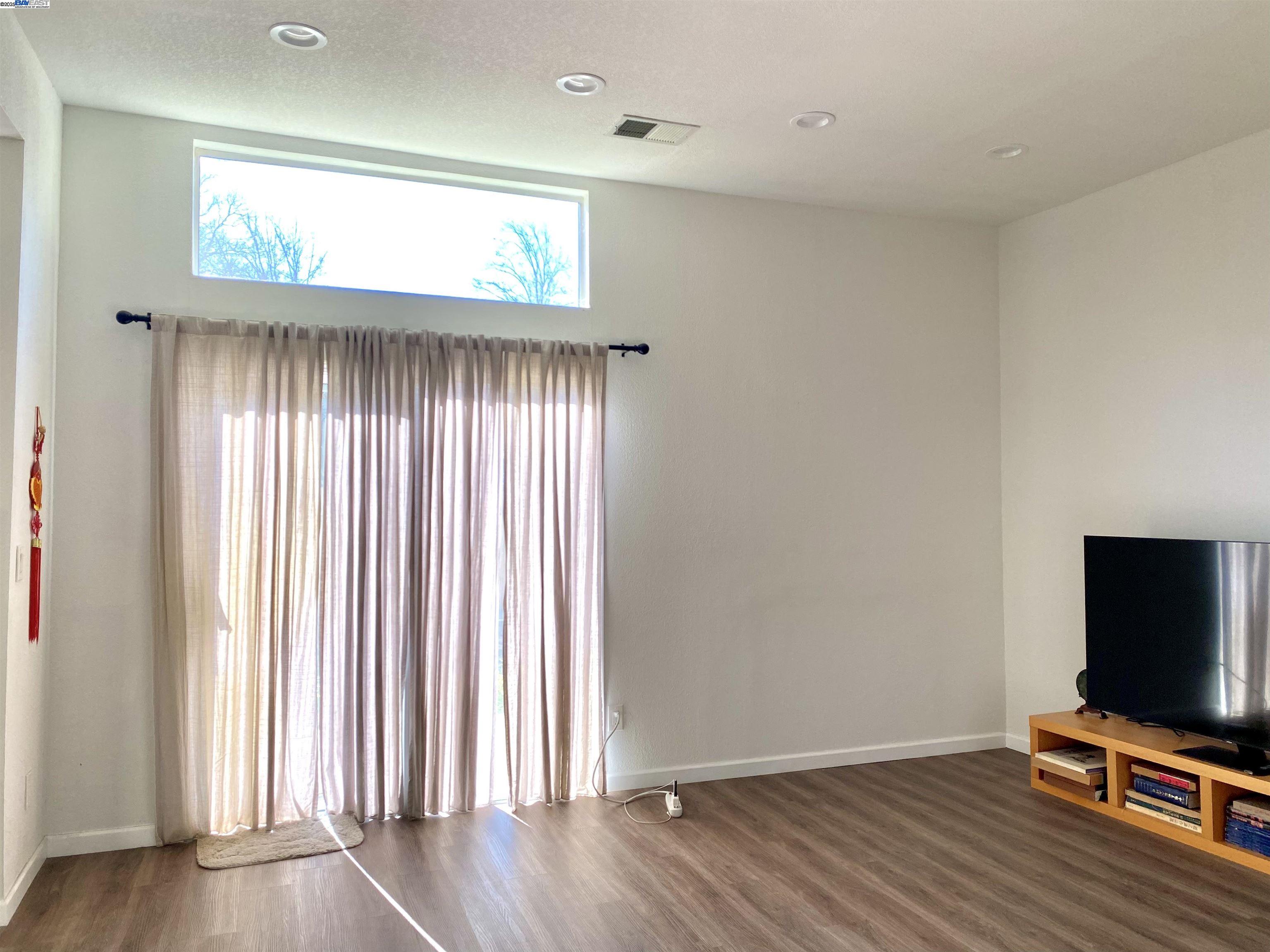 Photo #4: 41085105 Listing 