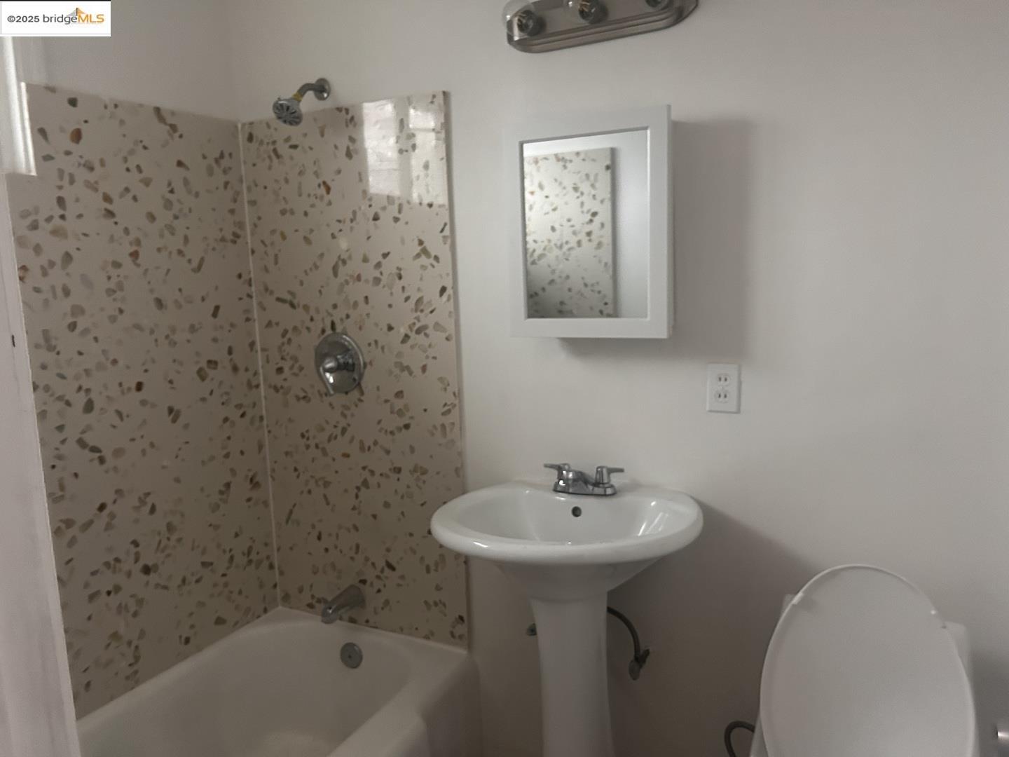 property-img