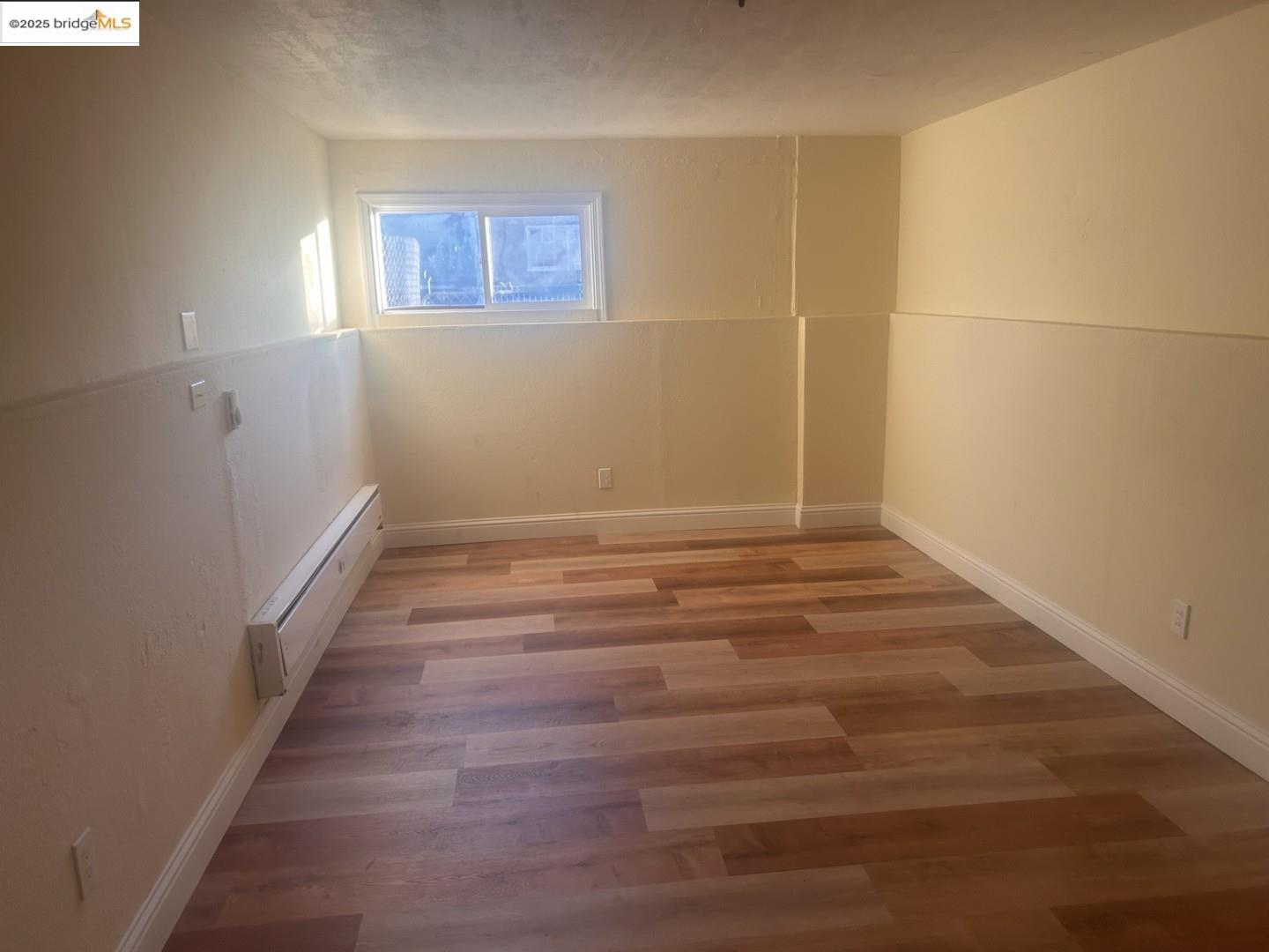 property-img
