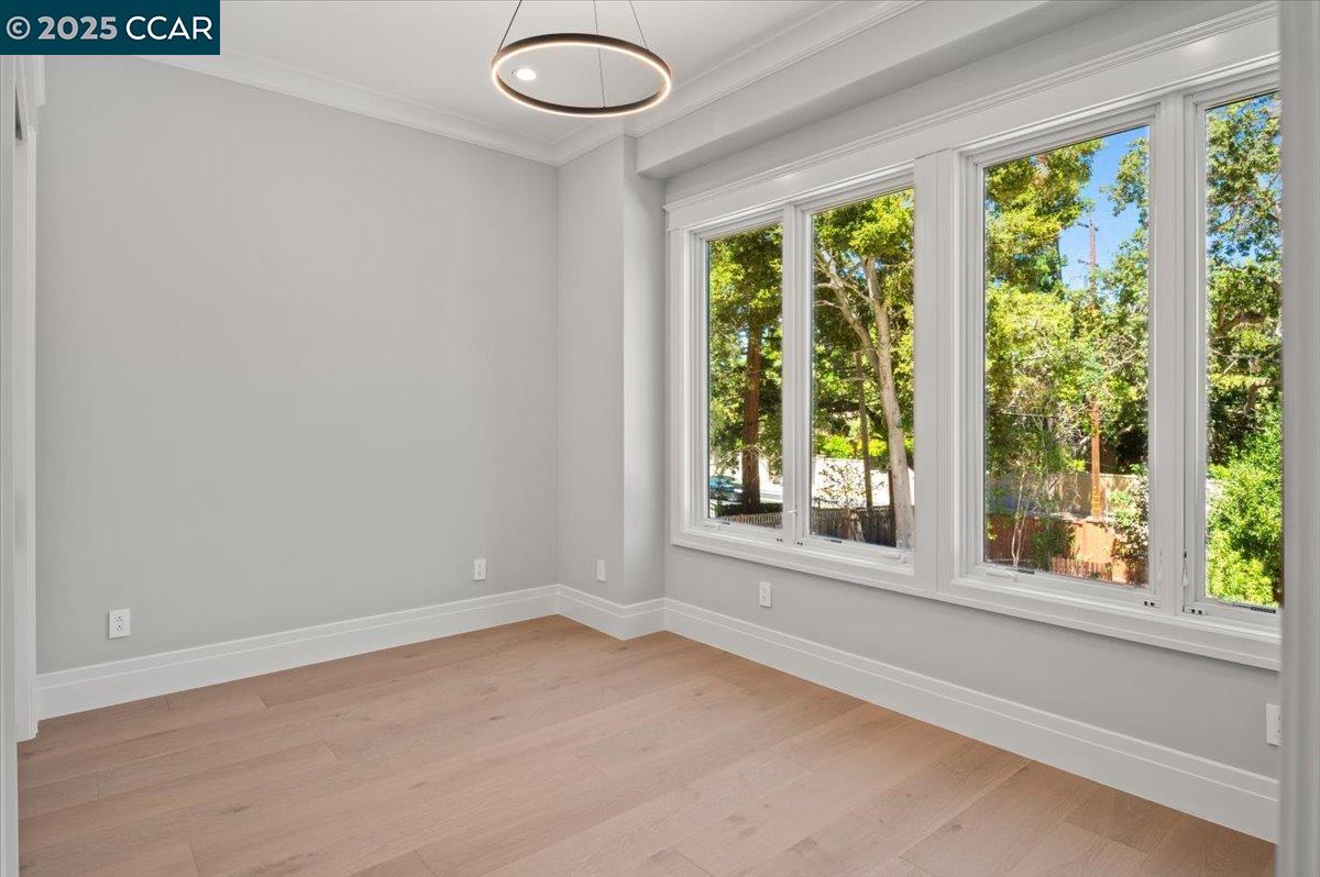 Detail Gallery Image 42 of 60 For 74 Middlefield Rd, Atherton,  CA 94027 - 9 Beds | 9/1 Baths