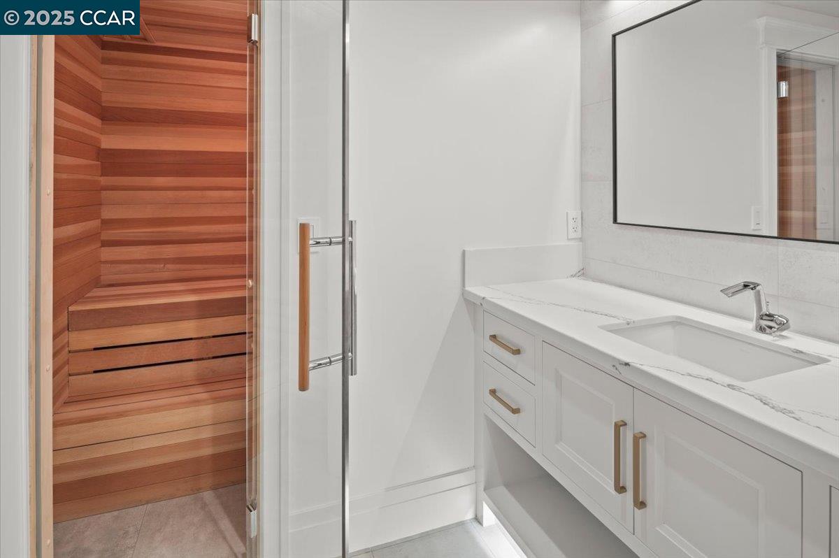 Detail Gallery Image 45 of 60 For 74 Middlefield Rd, Atherton,  CA 94027 - 9 Beds | 9/1 Baths