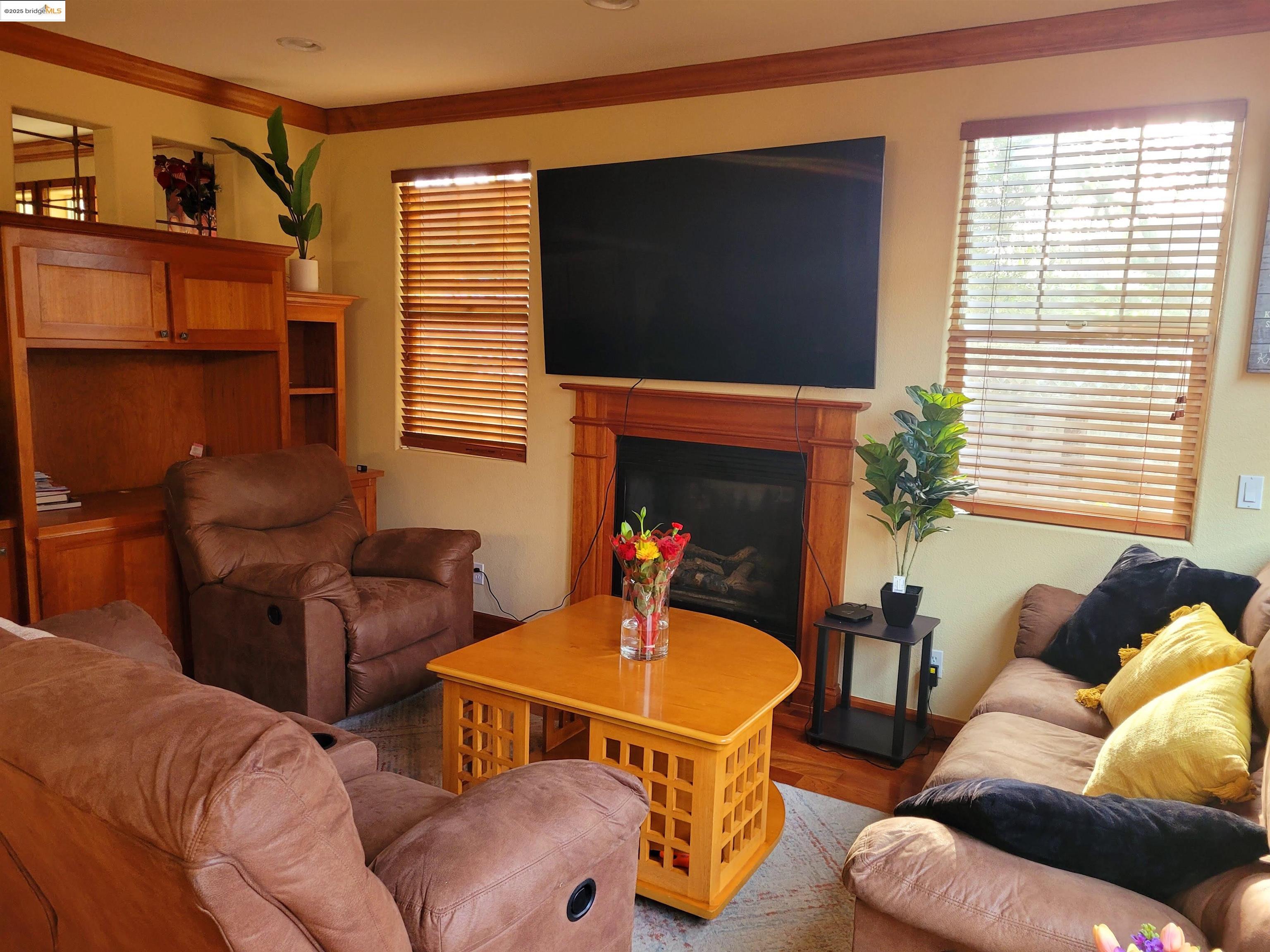 Detail Gallery Image 16 of 30 For 3 Tuscany Cir, Salinas,  CA 93905 - 4 Beds | 3 Baths