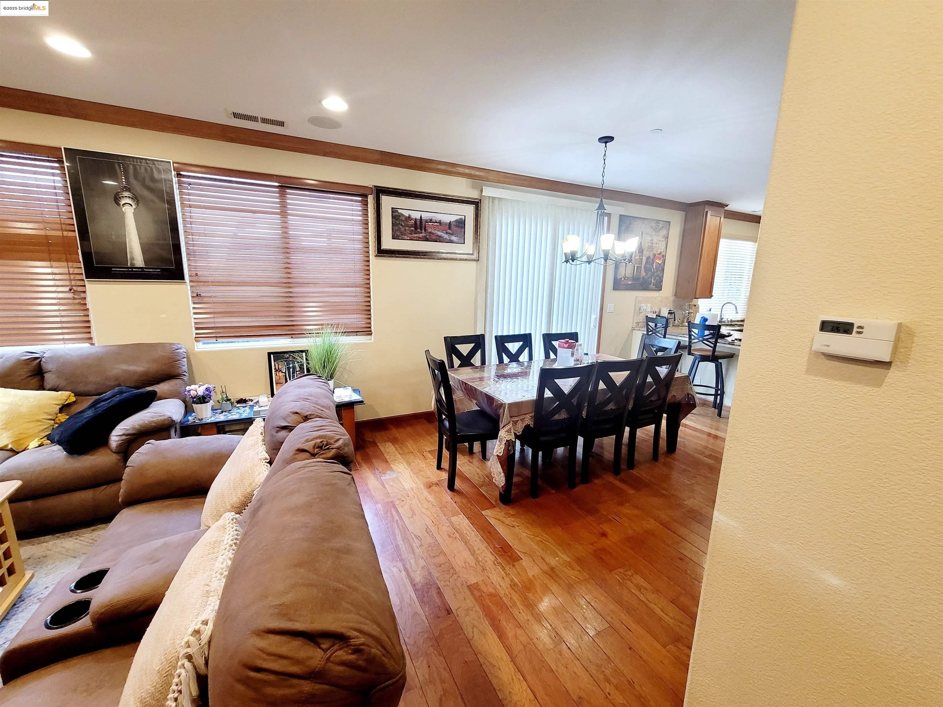 Detail Gallery Image 17 of 30 For 3 Tuscany Cir, Salinas,  CA 93905 - 4 Beds | 3 Baths