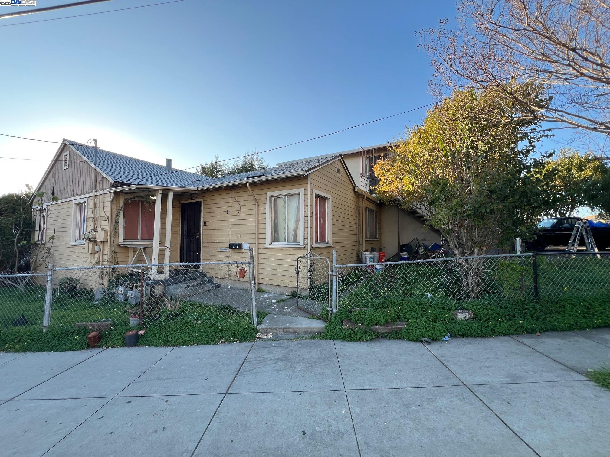 Detail Gallery Image 1 of 1 For 1695 159th Ave, San Leandro,  CA 94578 - – Beds | – Baths