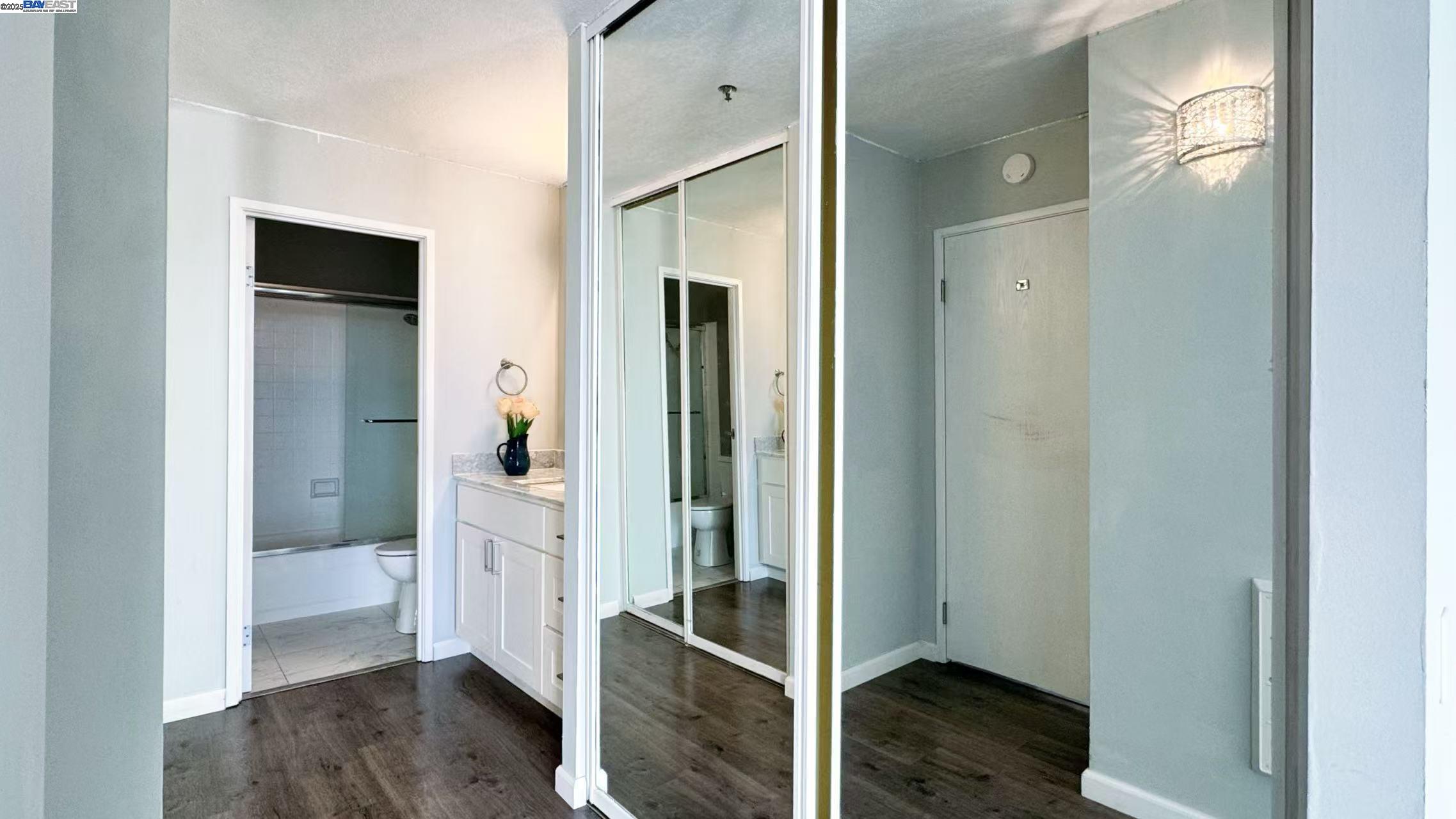 555 Pierce St # 1620, Albany, California 94706, 2 Bedrooms Bedrooms, 5 Rooms Rooms,2 BathroomsBathrooms,Residential,For Sale,555 Pierce St # 1620,41085160