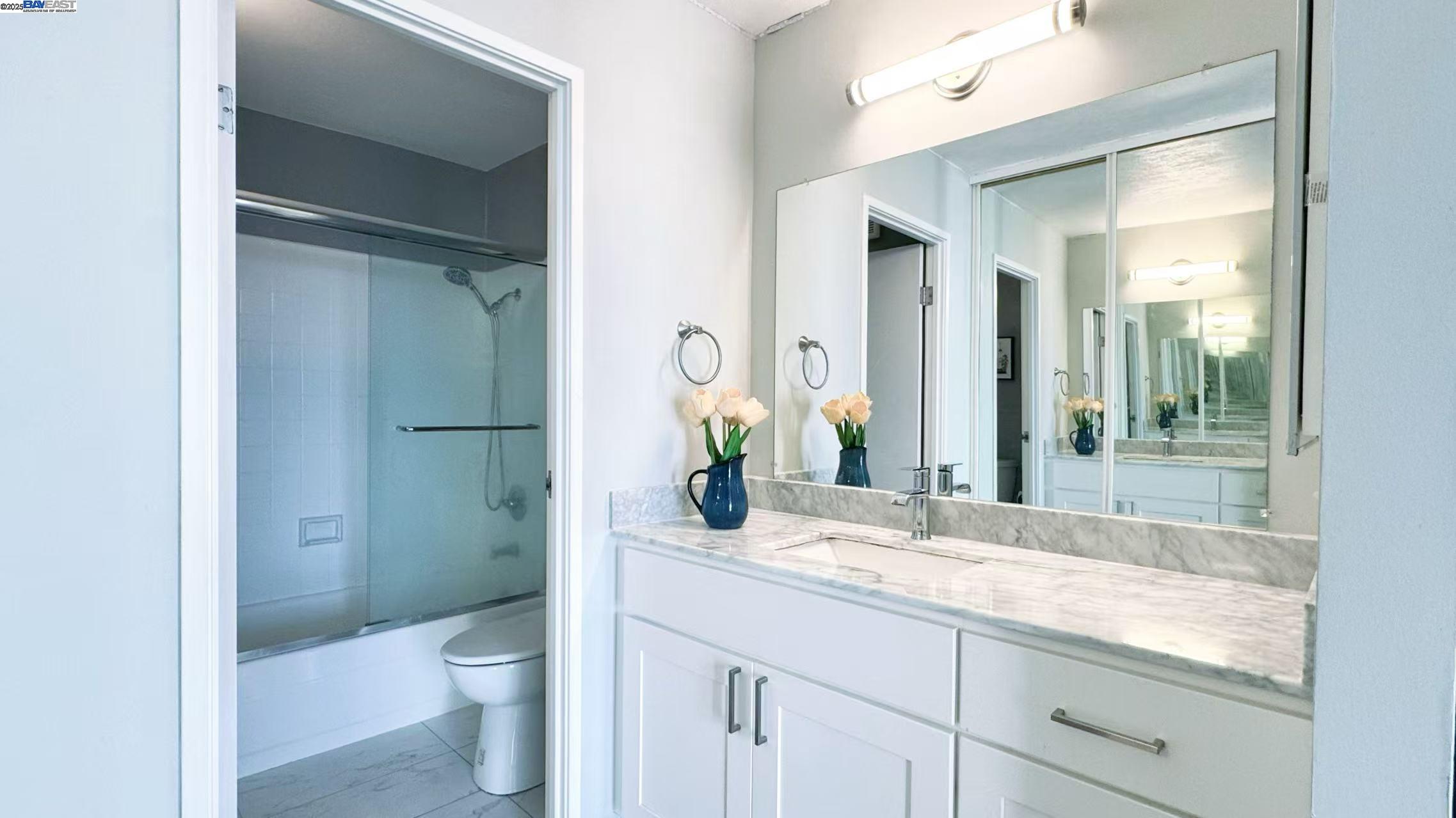 555 Pierce St # 1620, Albany, California 94706, 2 Bedrooms Bedrooms, 5 Rooms Rooms,2 BathroomsBathrooms,Residential,For Sale,555 Pierce St # 1620,41085160