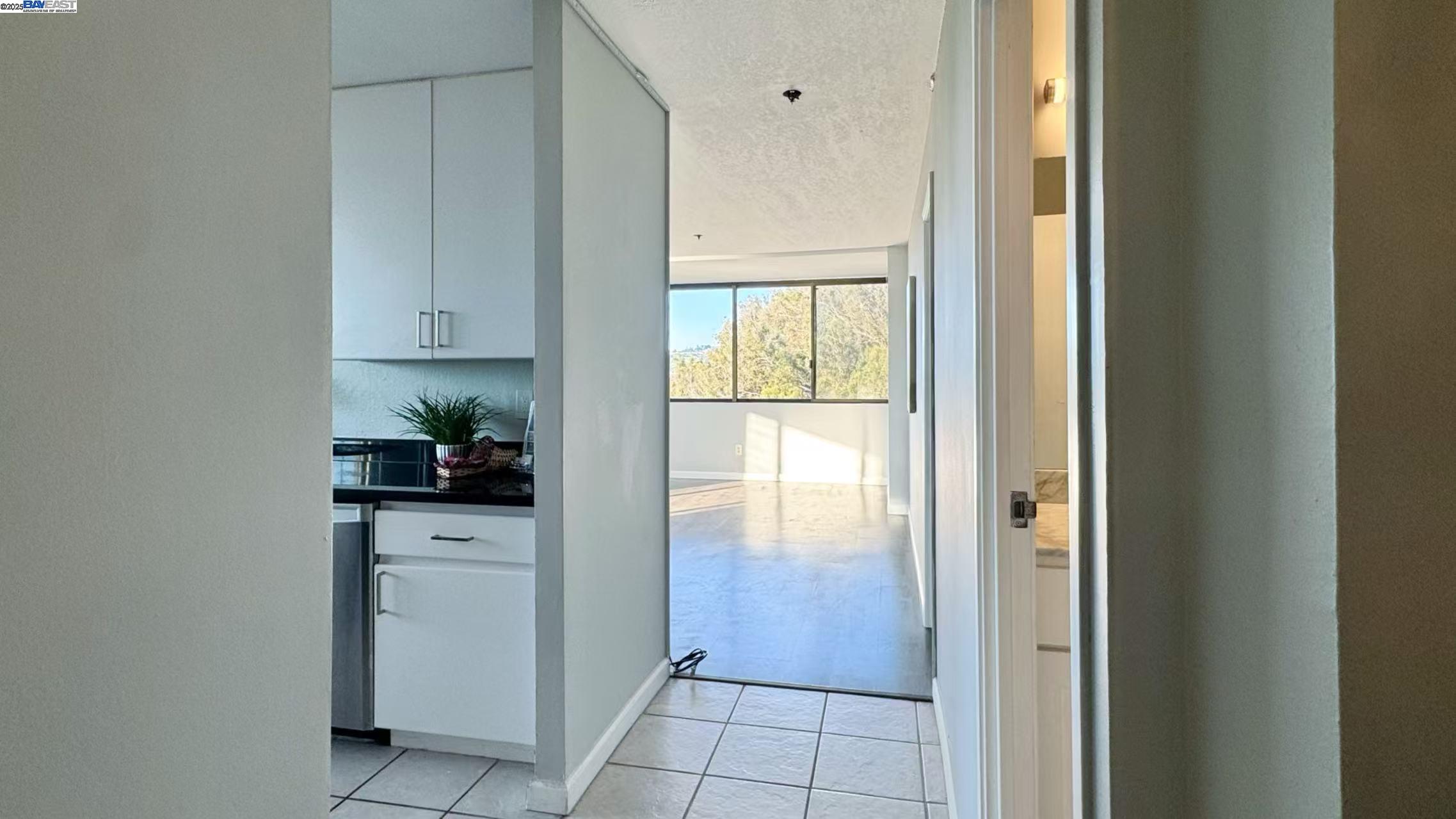 555 Pierce St # 1620, Albany, California 94706, 2 Bedrooms Bedrooms, 5 Rooms Rooms,2 BathroomsBathrooms,Residential,For Sale,555 Pierce St # 1620,41085160
