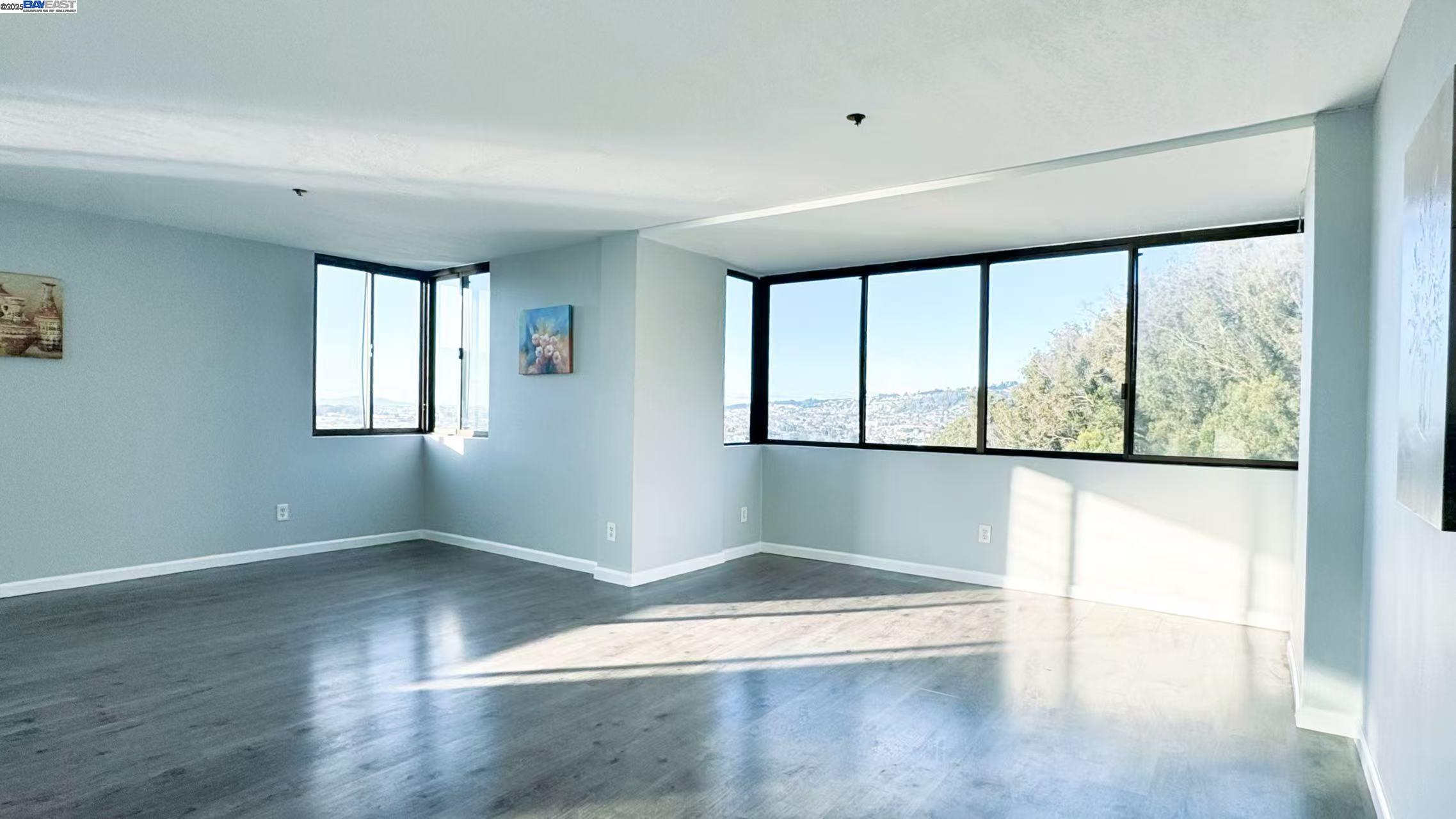 555 Pierce St # 1620, Albany, California 94706, 2 Bedrooms Bedrooms, 5 Rooms Rooms,2 BathroomsBathrooms,Residential,For Sale,555 Pierce St # 1620,41085160