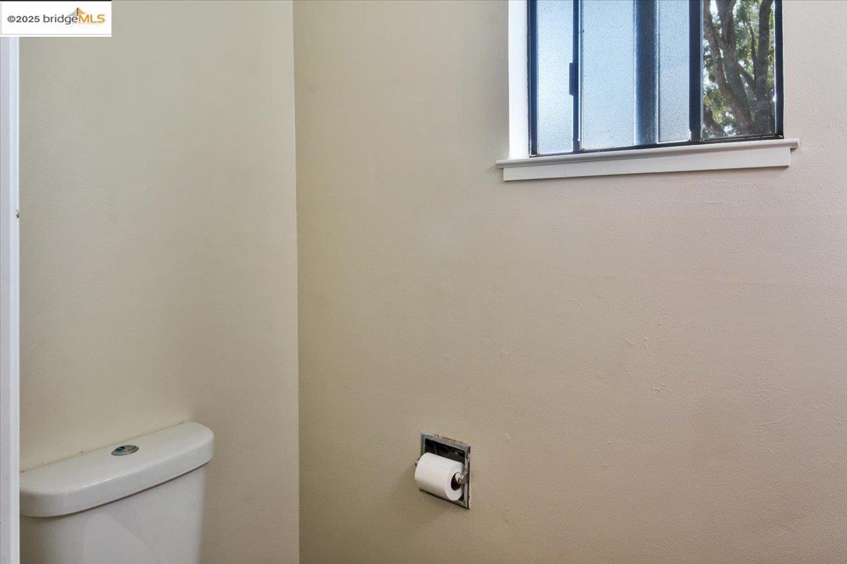 Detail Gallery Image 24 of 51 For 1610 Lawrence Rd, Danville,  CA 94506 - 4 Beds | 2/1 Baths