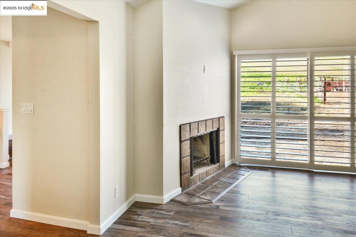 Detail Gallery Image 30 of 51 For 1610 Lawrence Rd, Danville,  CA 94506 - 4 Beds | 2/1 Baths