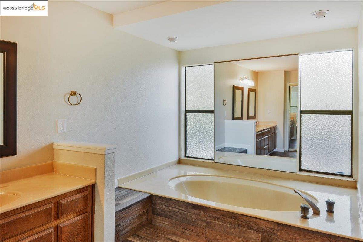 Detail Gallery Image 37 of 51 For 1610 Lawrence Rd, Danville,  CA 94506 - 4 Beds | 2/1 Baths