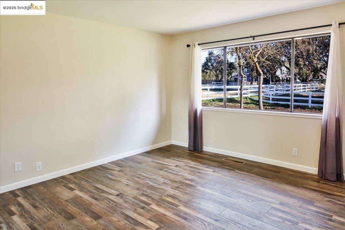 Detail Gallery Image 41 of 51 For 1610 Lawrence Rd, Danville,  CA 94506 - 4 Beds | 2/1 Baths