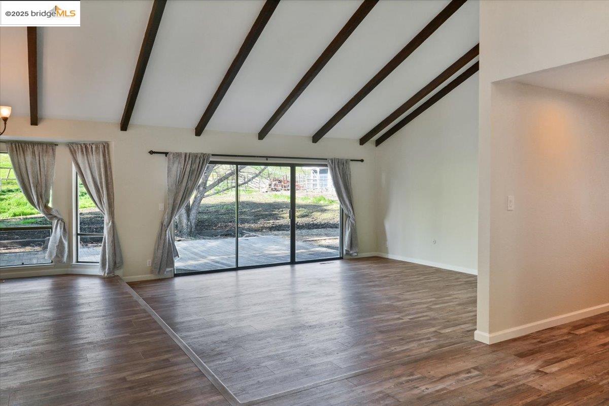 Detail Gallery Image 6 of 51 For 1610 Lawrence Rd, Danville,  CA 94506 - 4 Beds | 2/1 Baths