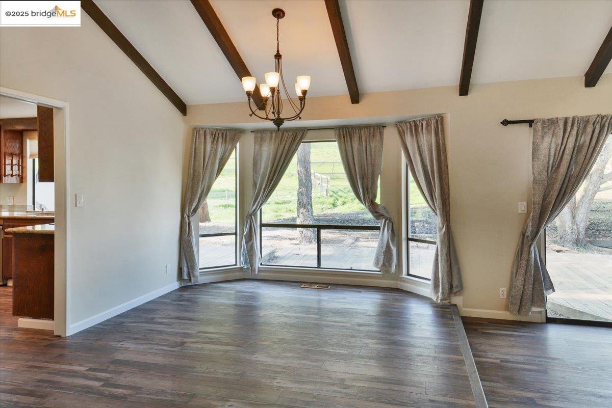 Detail Gallery Image 8 of 51 For 1610 Lawrence Rd, Danville,  CA 94506 - 4 Beds | 2/1 Baths