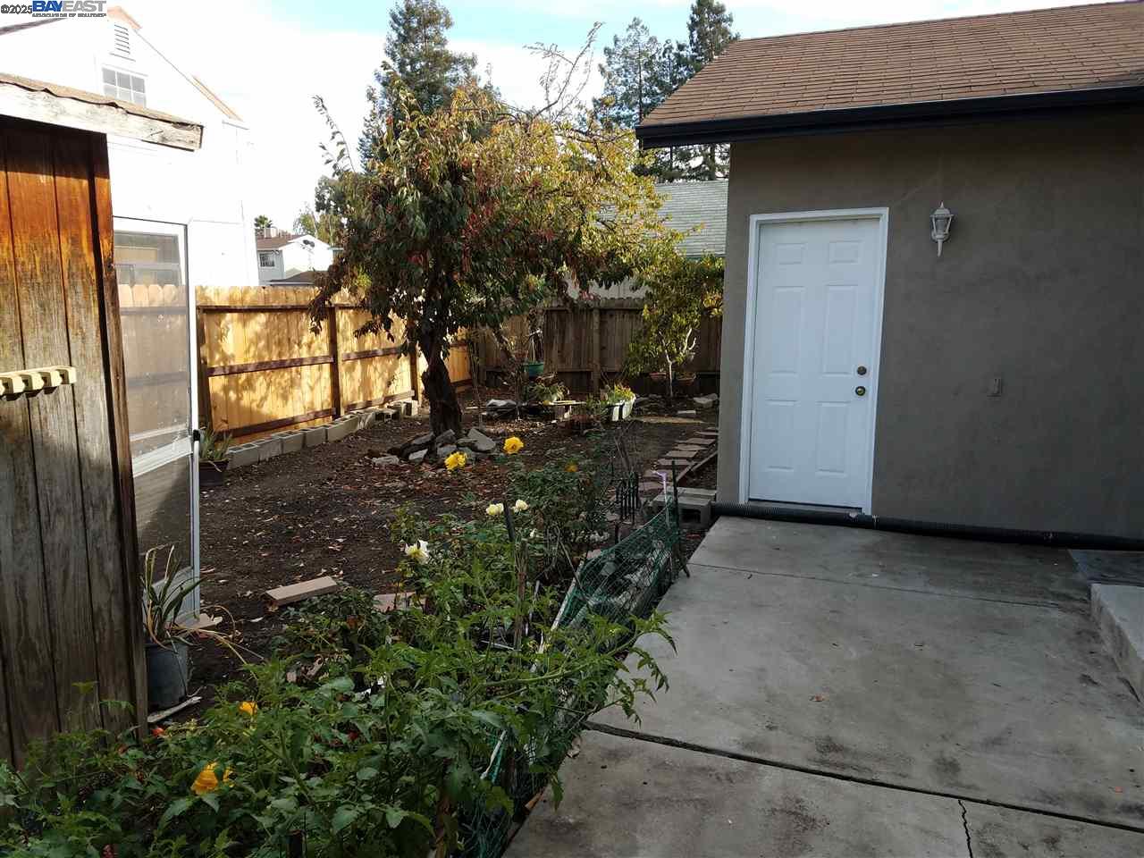 Detail Gallery Image 19 of 22 For 26732 Tyrrell Ave, Hayward,  CA 94544 - 3 Beds | 2 Baths