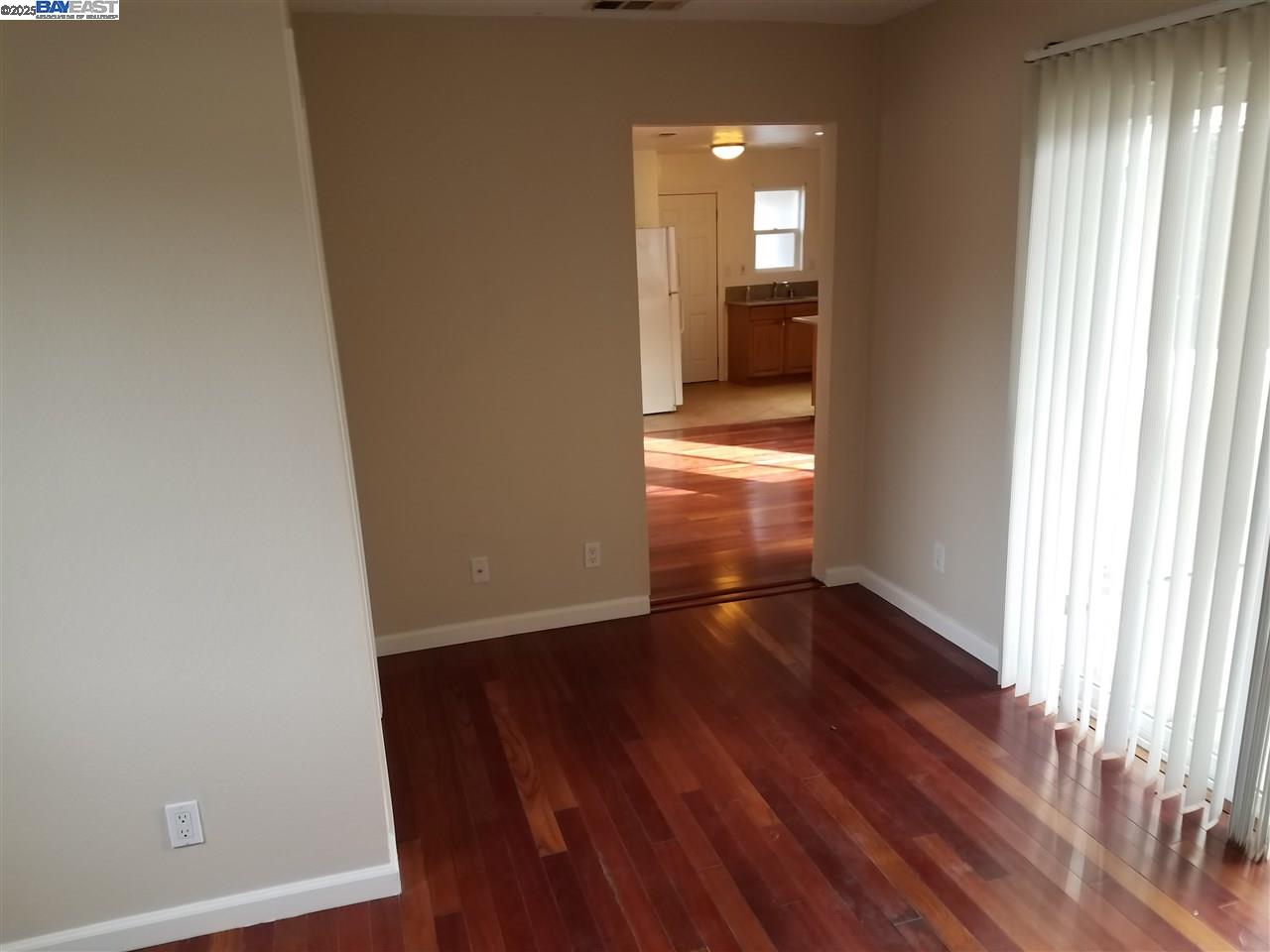 Detail Gallery Image 10 of 22 For 26732 Tyrrell Ave, Hayward,  CA 94544 - 3 Beds | 2 Baths