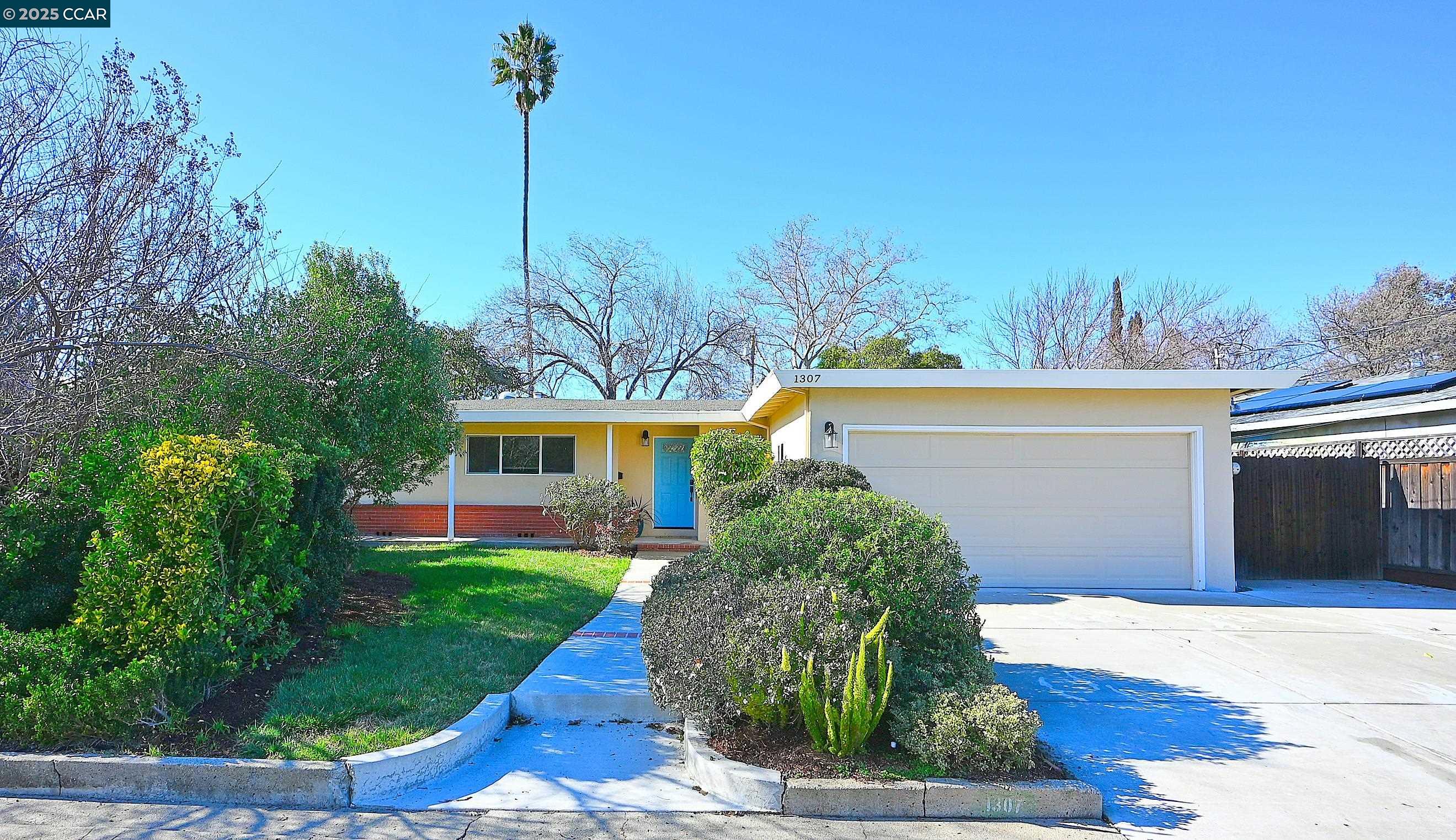 Detail Gallery Image 1 of 1 For 1307 Coventry Rd, Concord,  CA 94518 - 3 Beds | 2 Baths