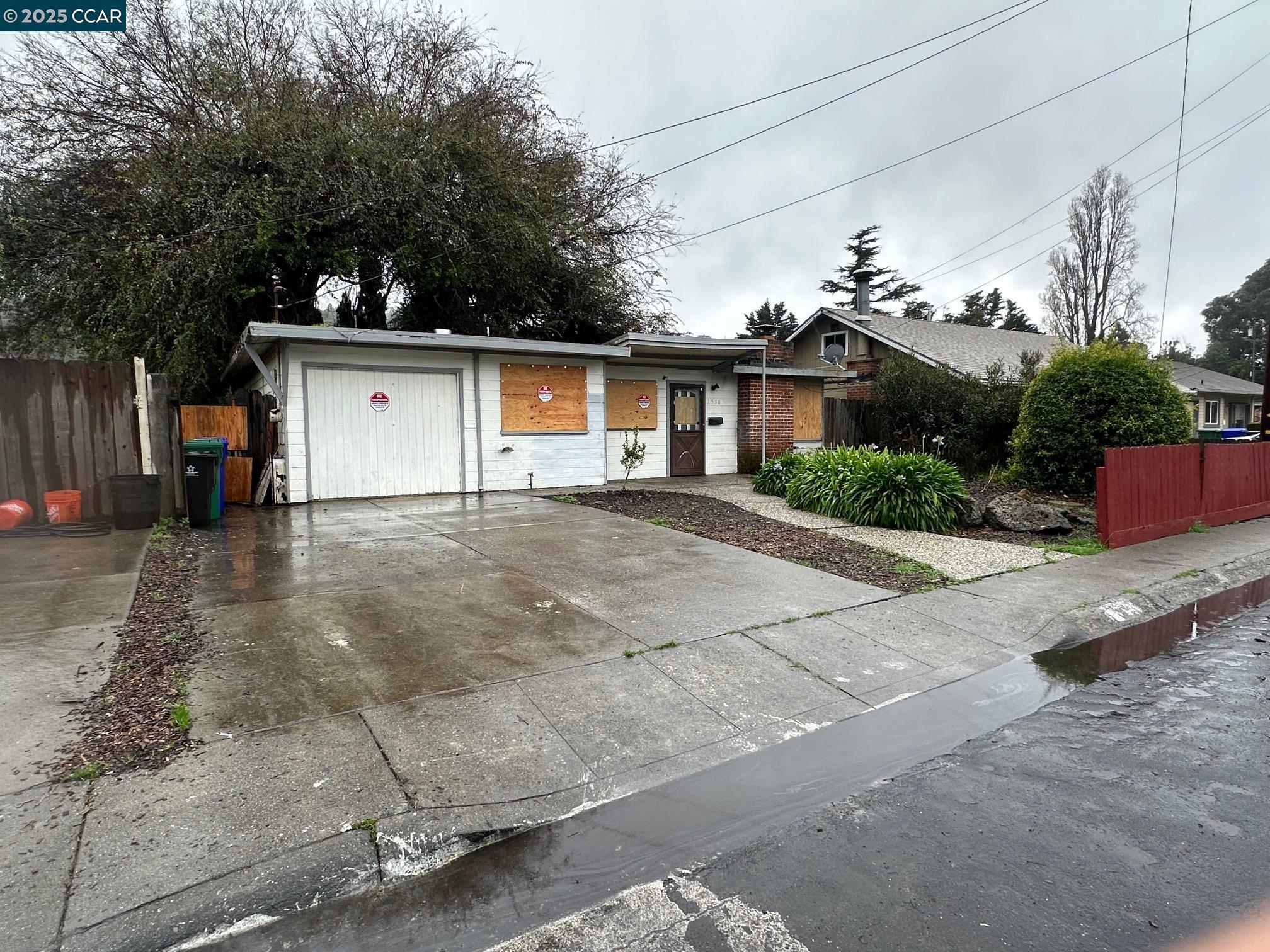Detail Gallery Image 1 of 1 For 3536 Miflin Ave, El Sobrante,  CA 94803 - 3 Beds | 1 Baths