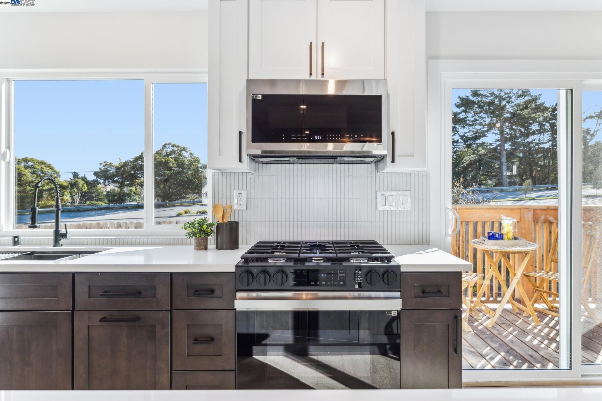 117 Duval Dr, South San Francisco, California 94080, 3 Bedrooms Bedrooms, 6 Rooms Rooms,1 BathroomBathrooms,Residential,For Sale,117 Duval Dr,41085189