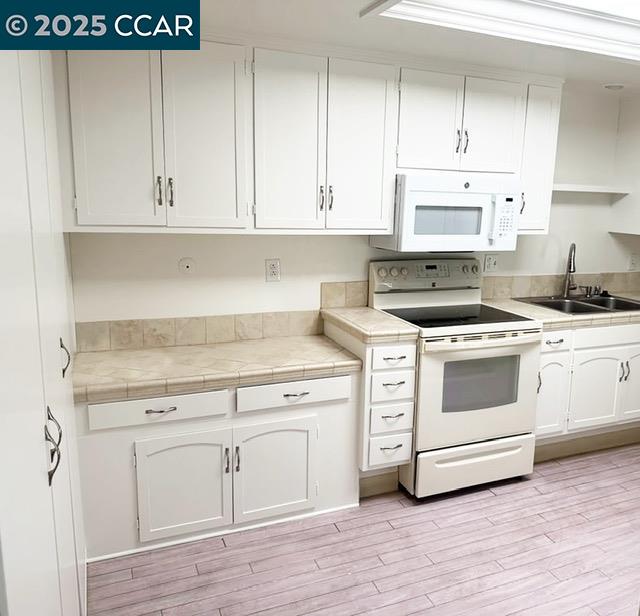 Detail Gallery Image 5 of 23 For 1517 Oakmont Dr #3,  Walnut Creek,  CA 94595 - 2 Beds | 1 Baths