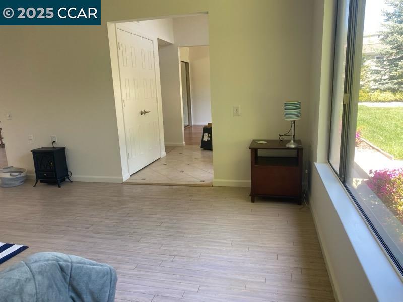 Photo #6: 41085190 Listing: Photo #6
